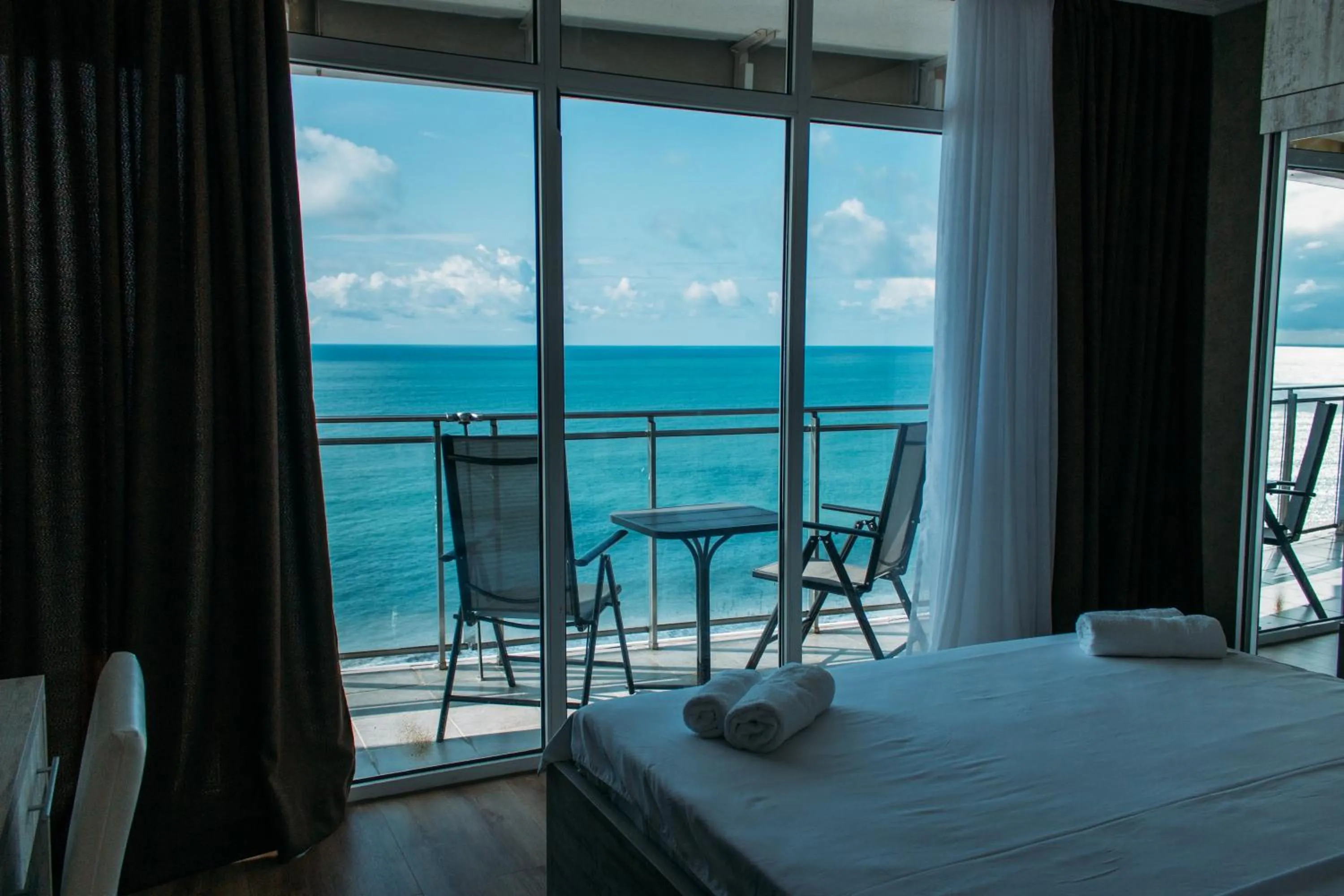 Balcony/Terrace, Bed in Orbi Residence Hotel Official