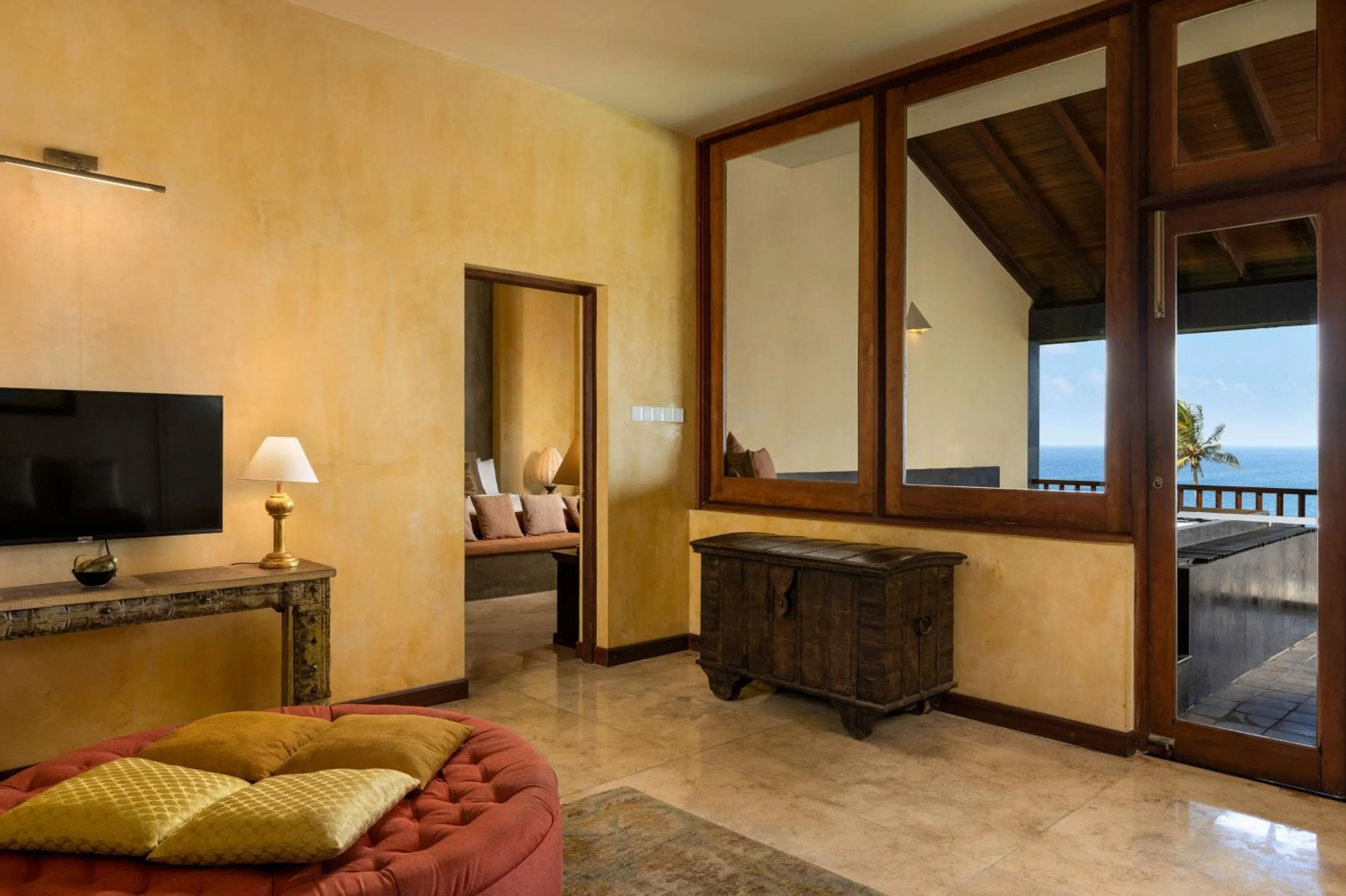 TV and multimedia, Bed in Jetwing Lighthouse, A Luxury Reserve