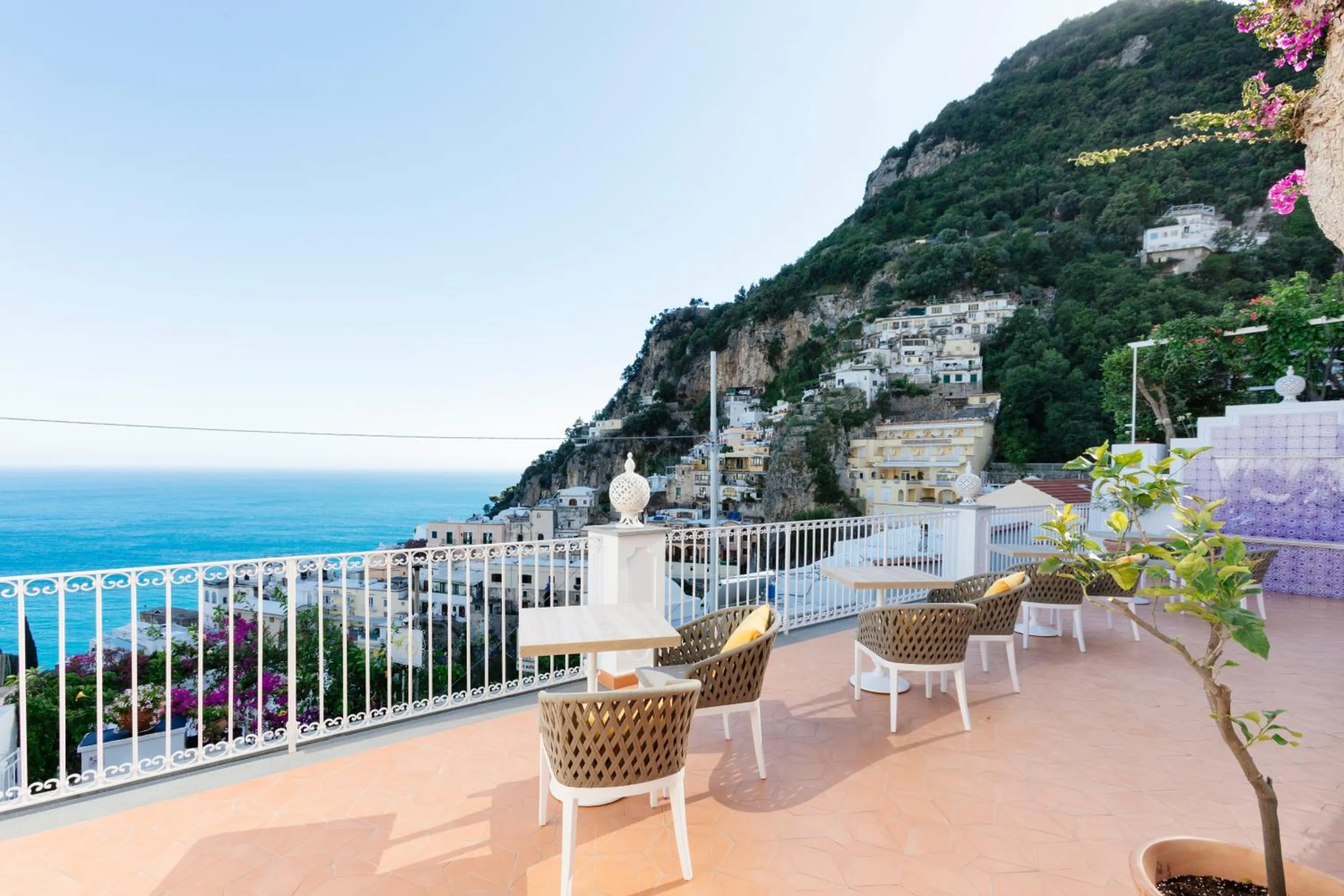 Breakfast in La Bizantina Luxury Villa