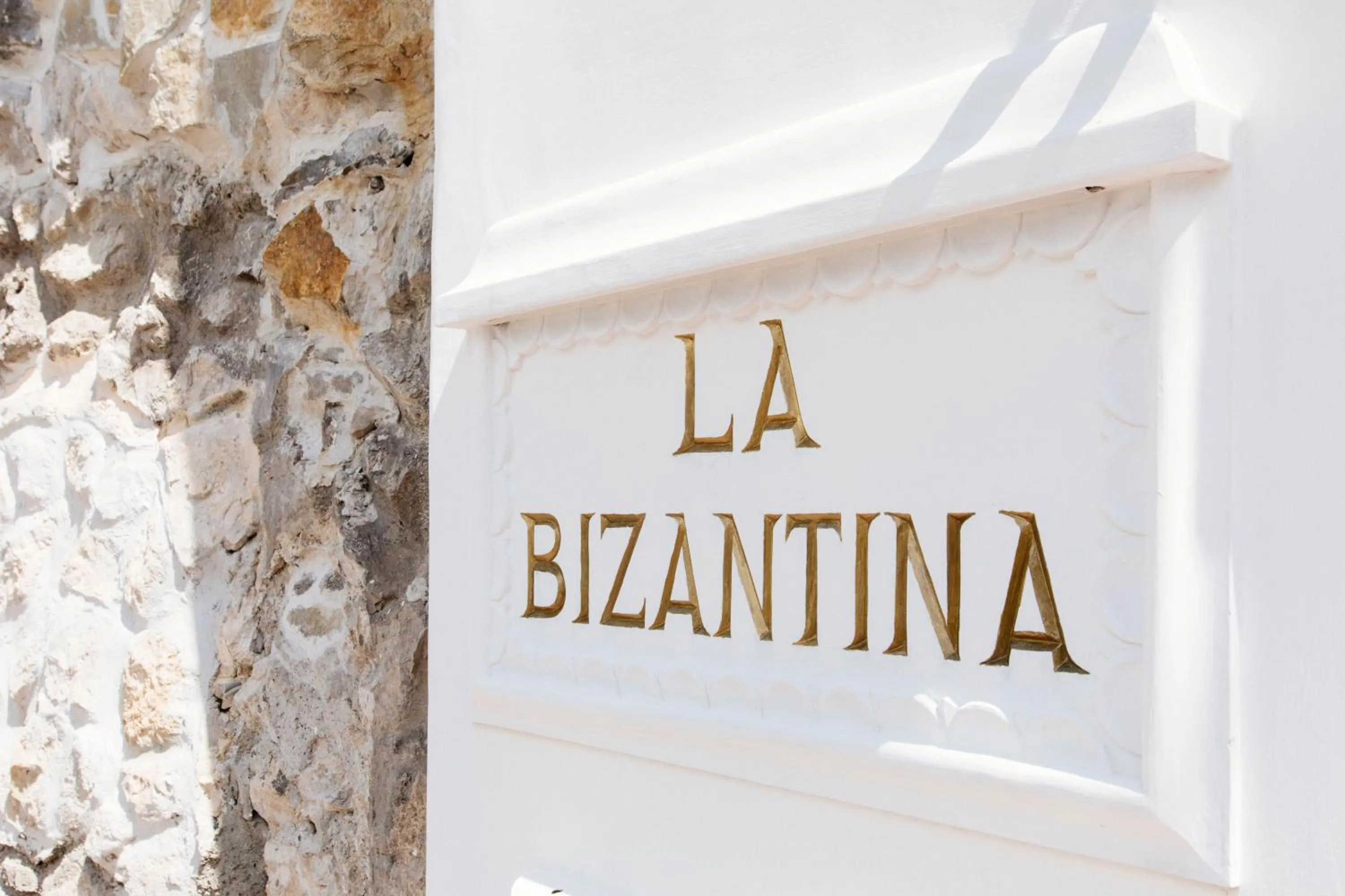 Logo/Certificate/Sign in La Bizantina Luxury Villa