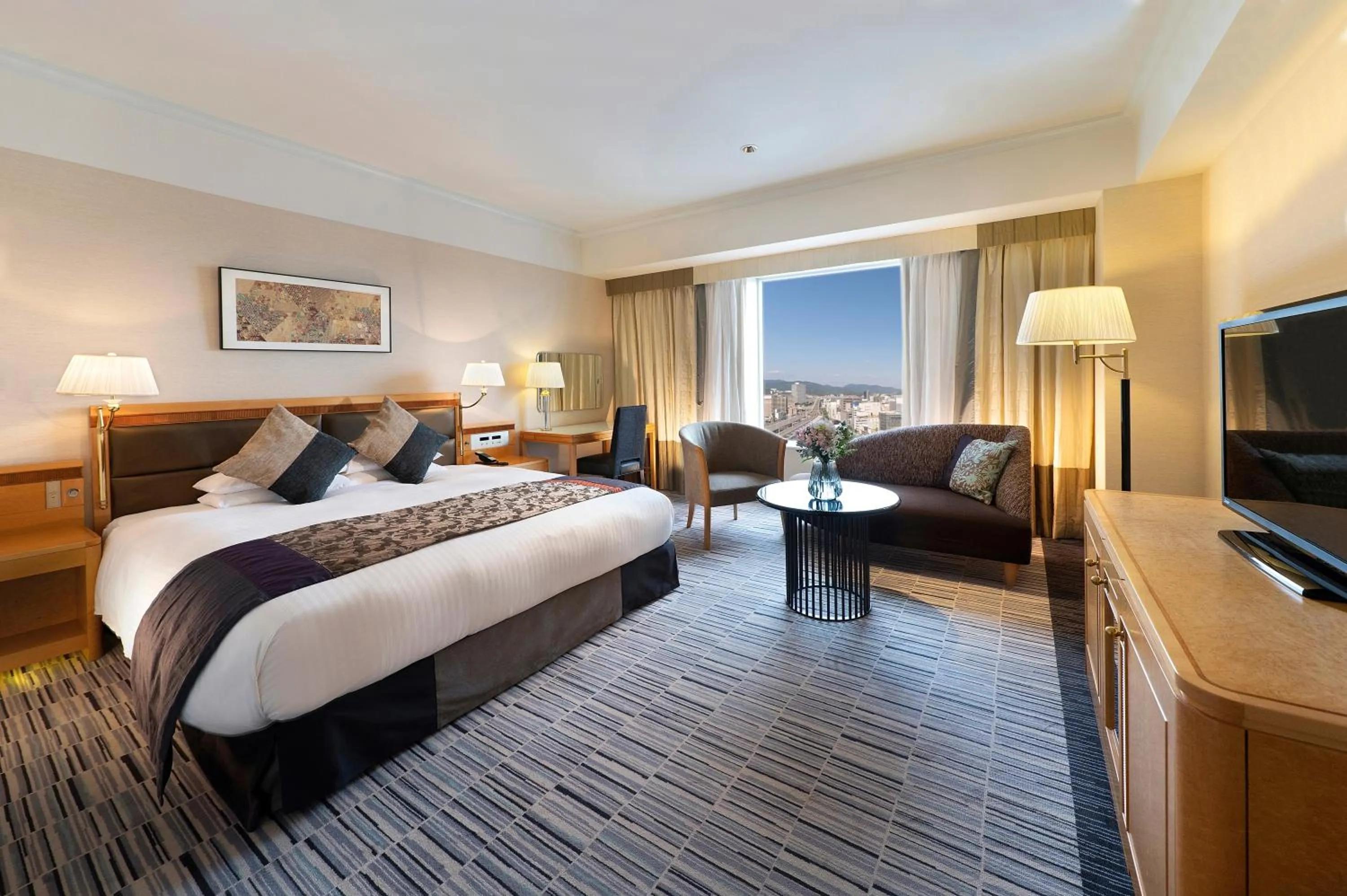 Photo of the whole room, Bed in Hotel Granvia Okayama