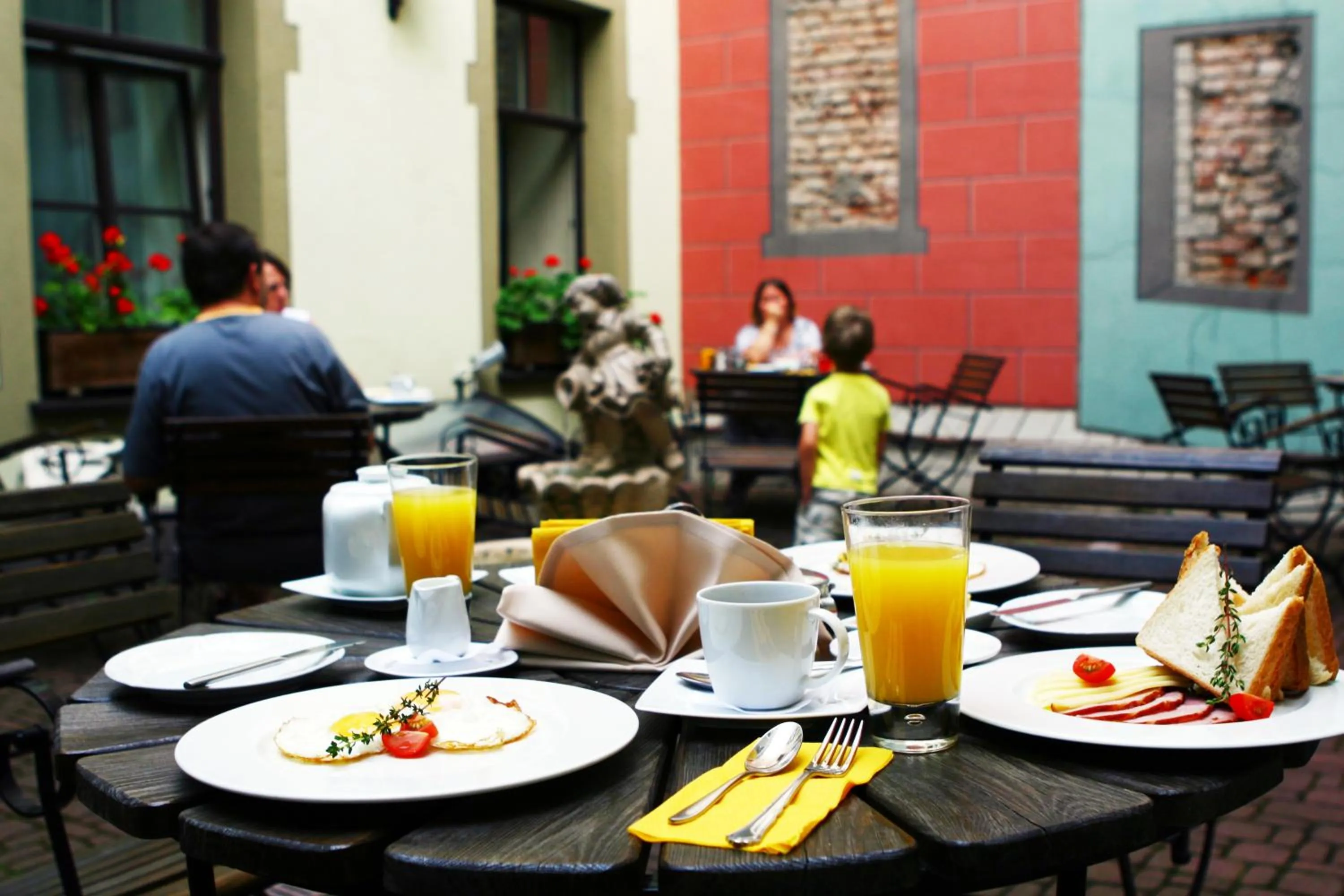 Food and drinks in Old Riga Boutique Hotel "Vecriga"