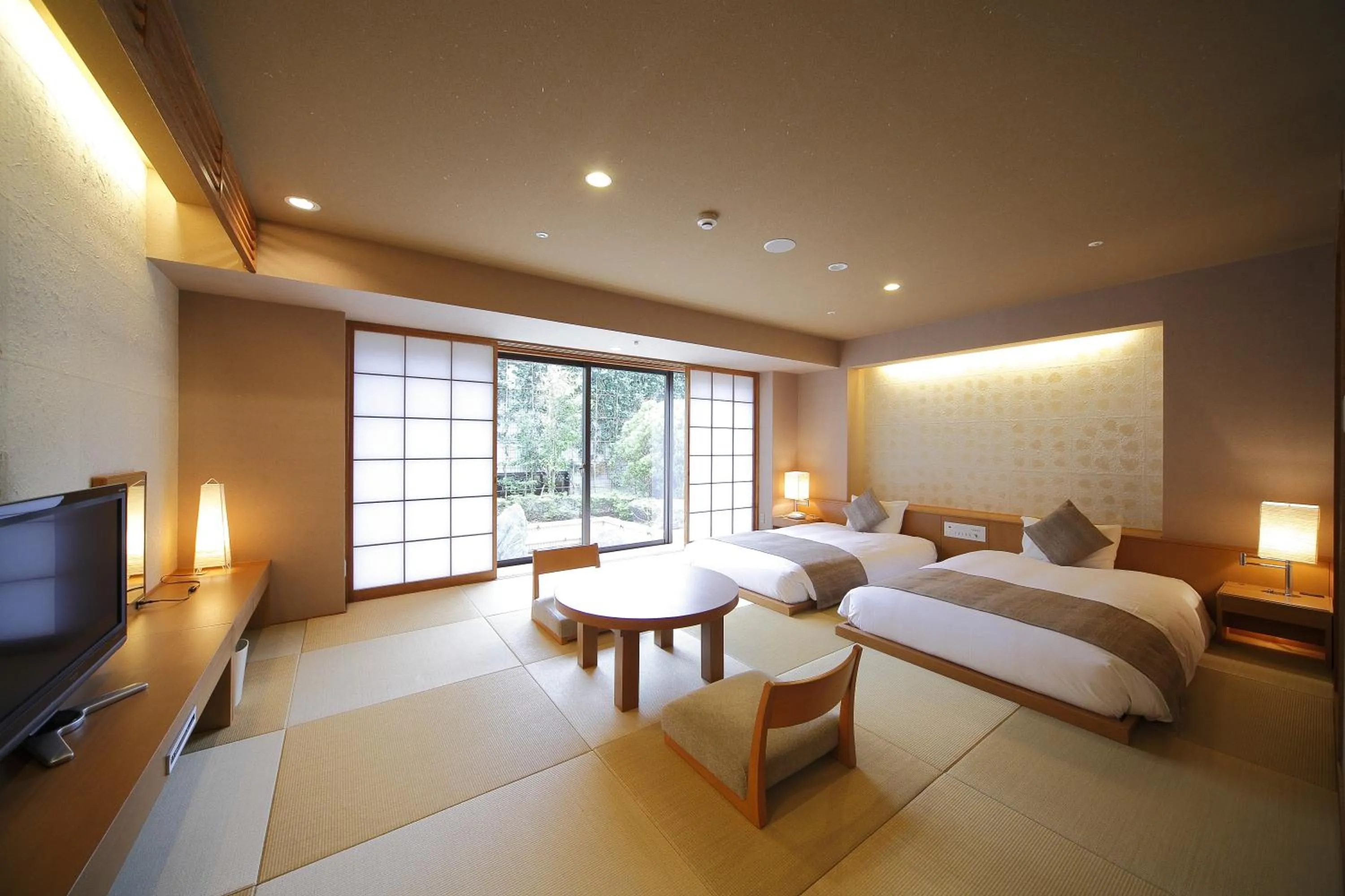 Day, Bed in Hotel Granvia Wakayama