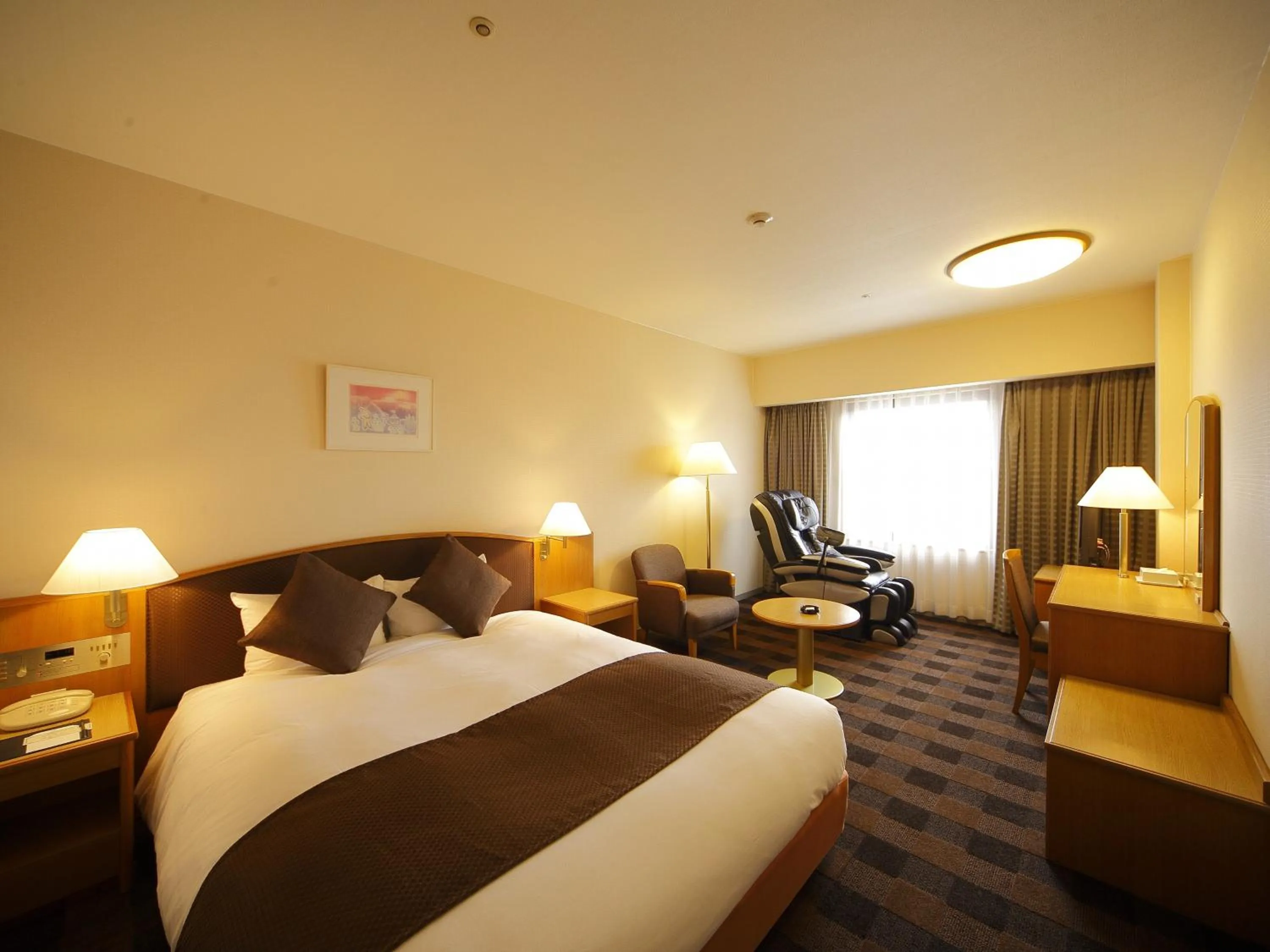 Photo of the whole room, Bed in Hotel Granvia Wakayama