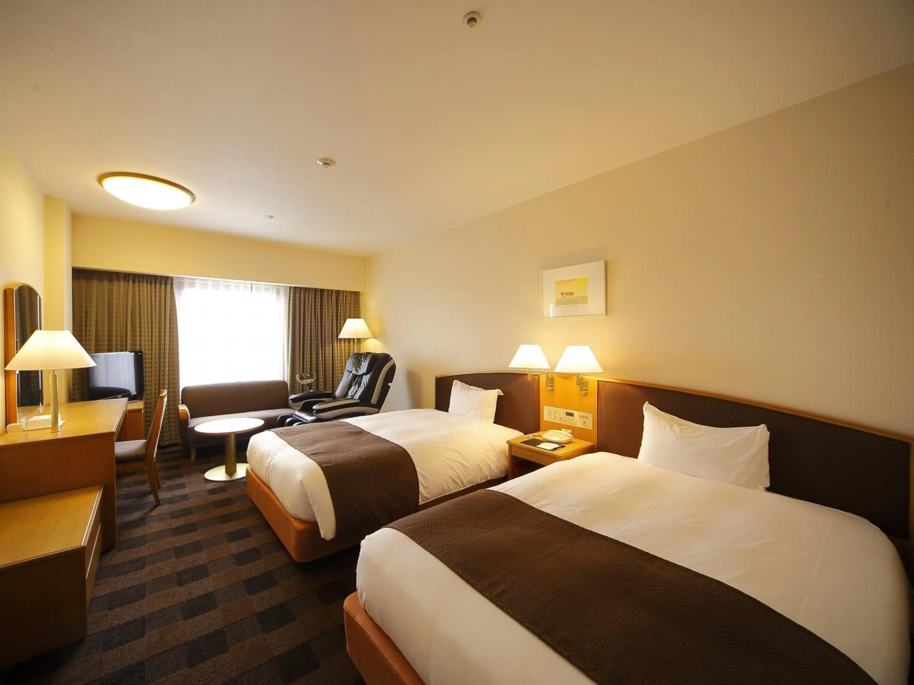 Photo of the whole room, Bed in Hotel Granvia Wakayama