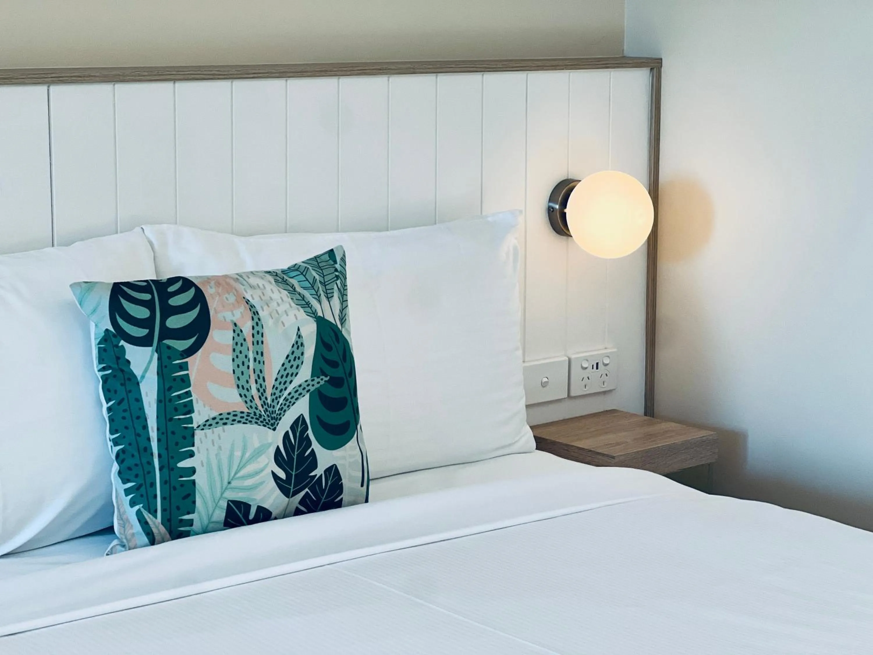 Bed in South Seas Motel