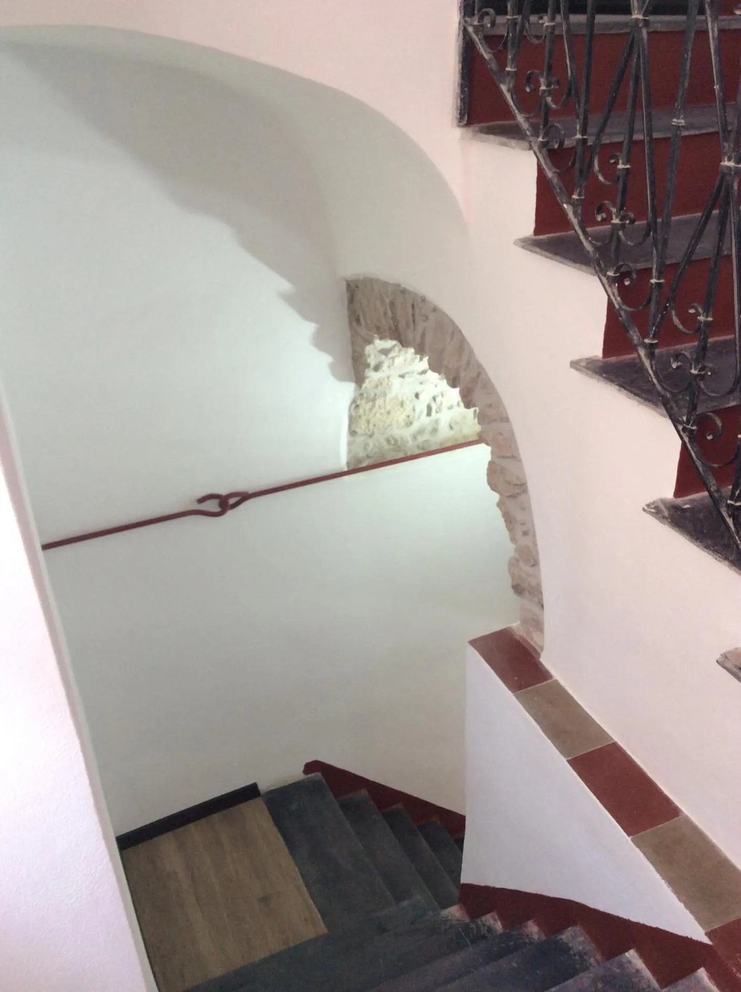 Decorative detail in Bomarosa B&B