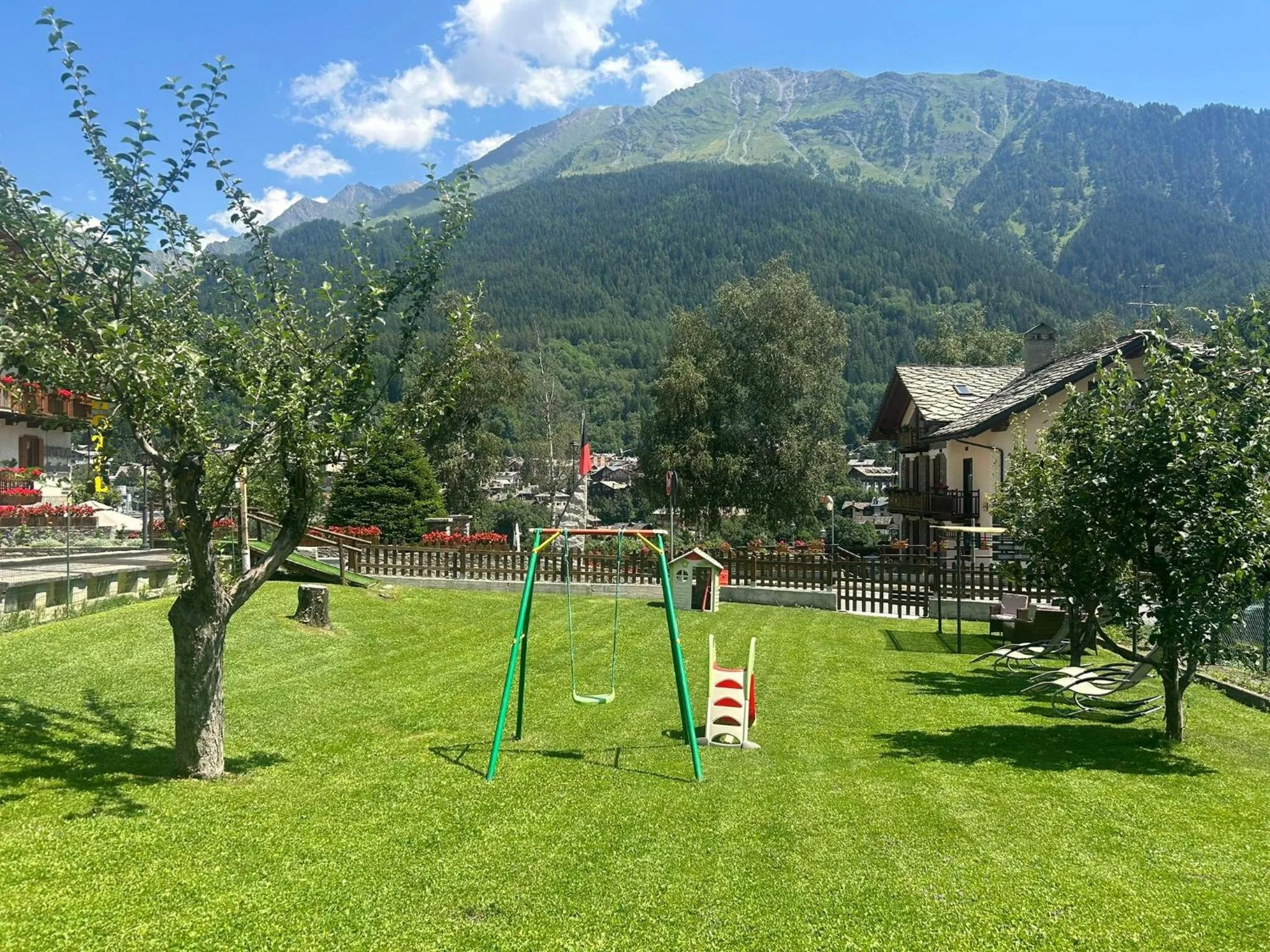 Spring in Hotel Des Glaciers