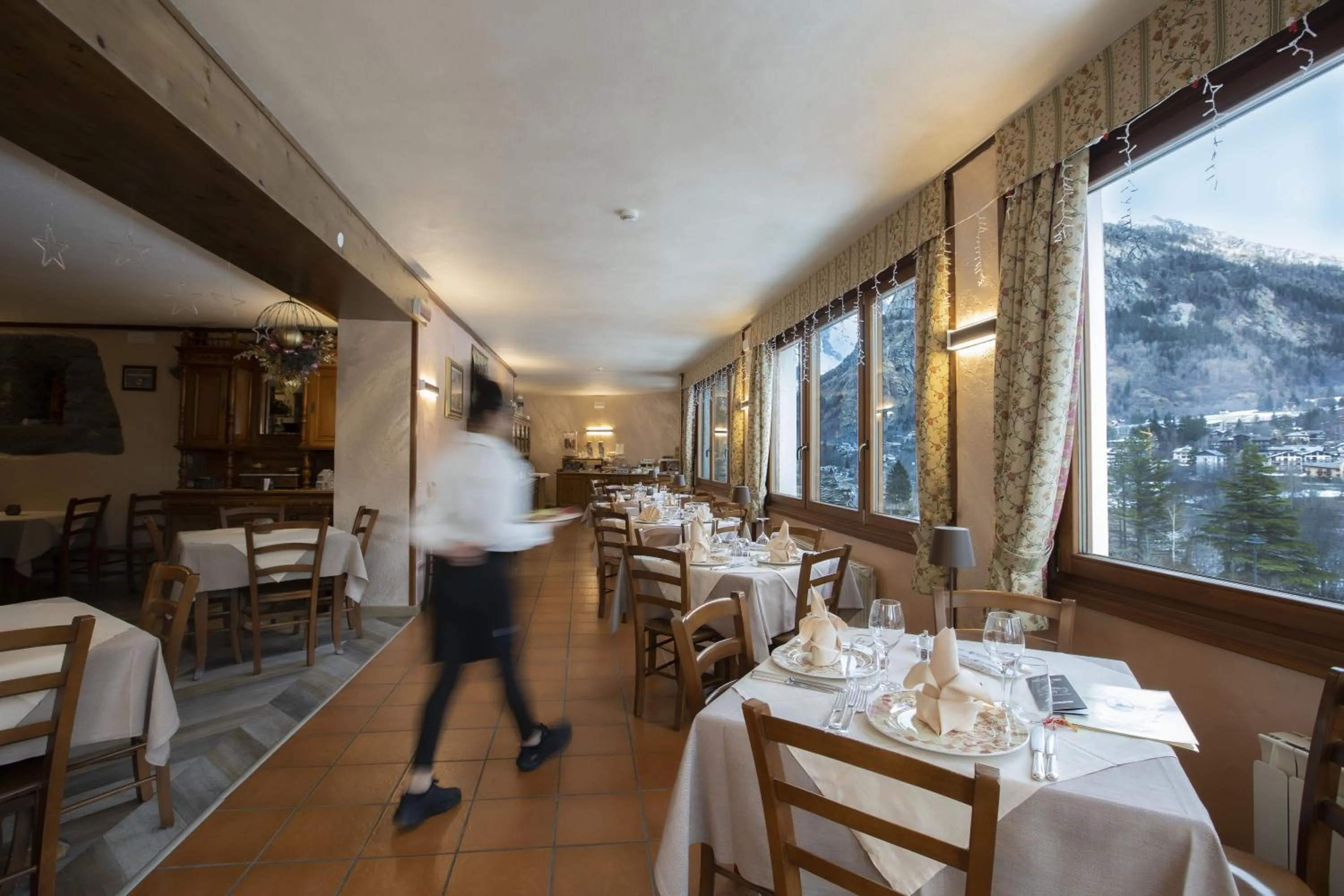 Restaurant/places to eat in Hotel Des Glaciers