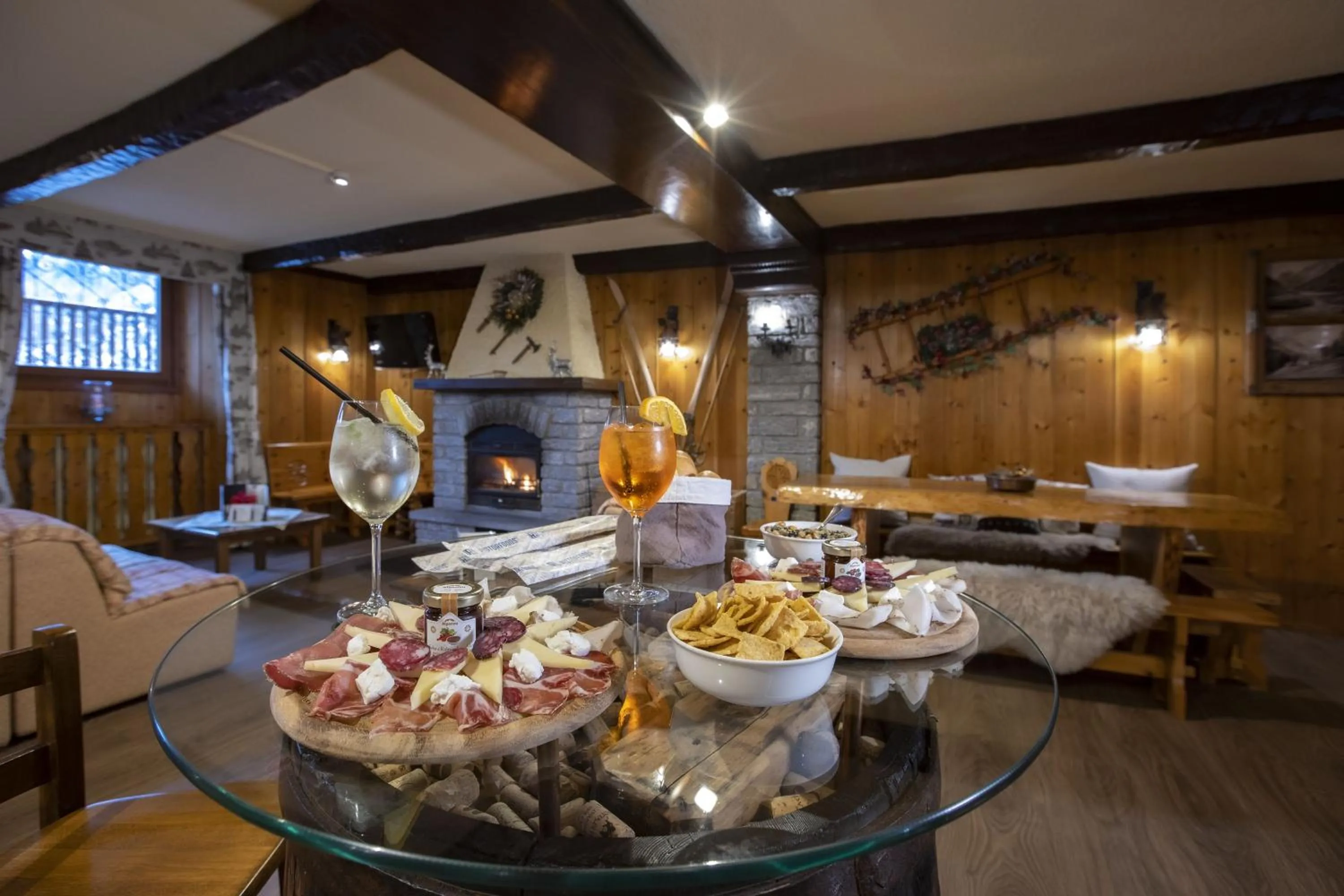 Restaurant/places to eat in Hotel Des Glaciers
