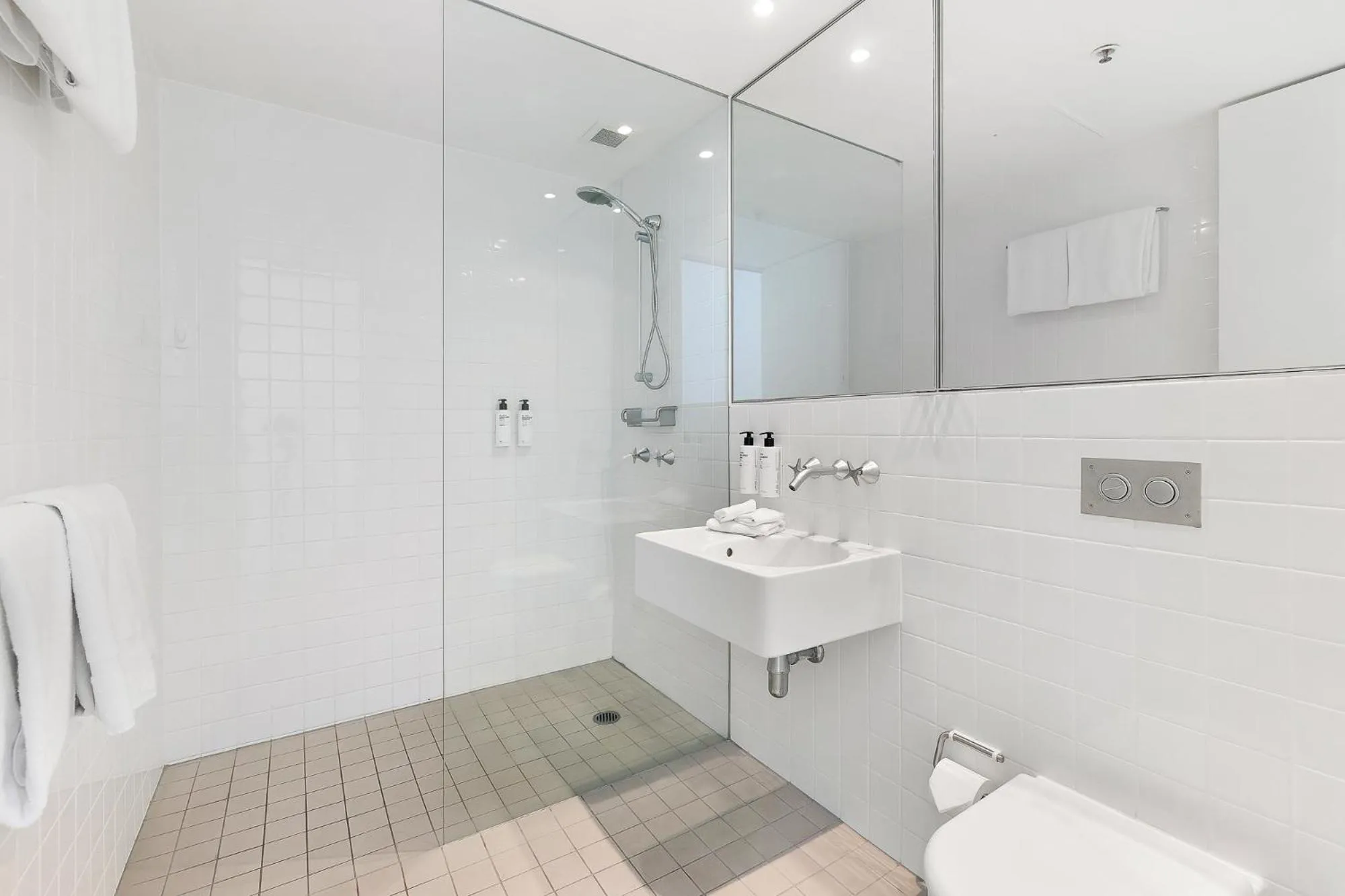 Bathroom in ULTIQA Air On Broadbeach