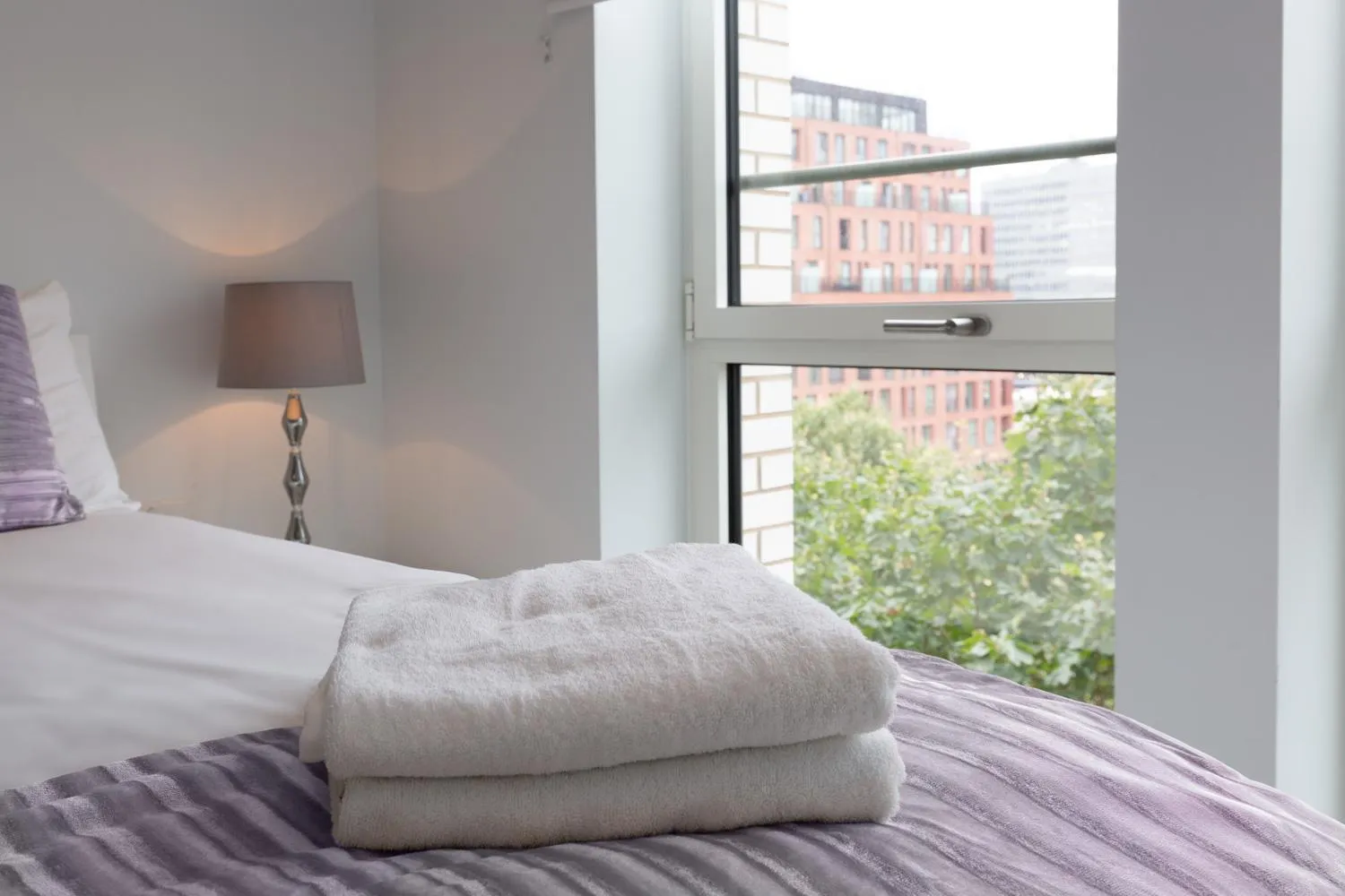 Bedroom, Bed in Deluxe Central London Apartment