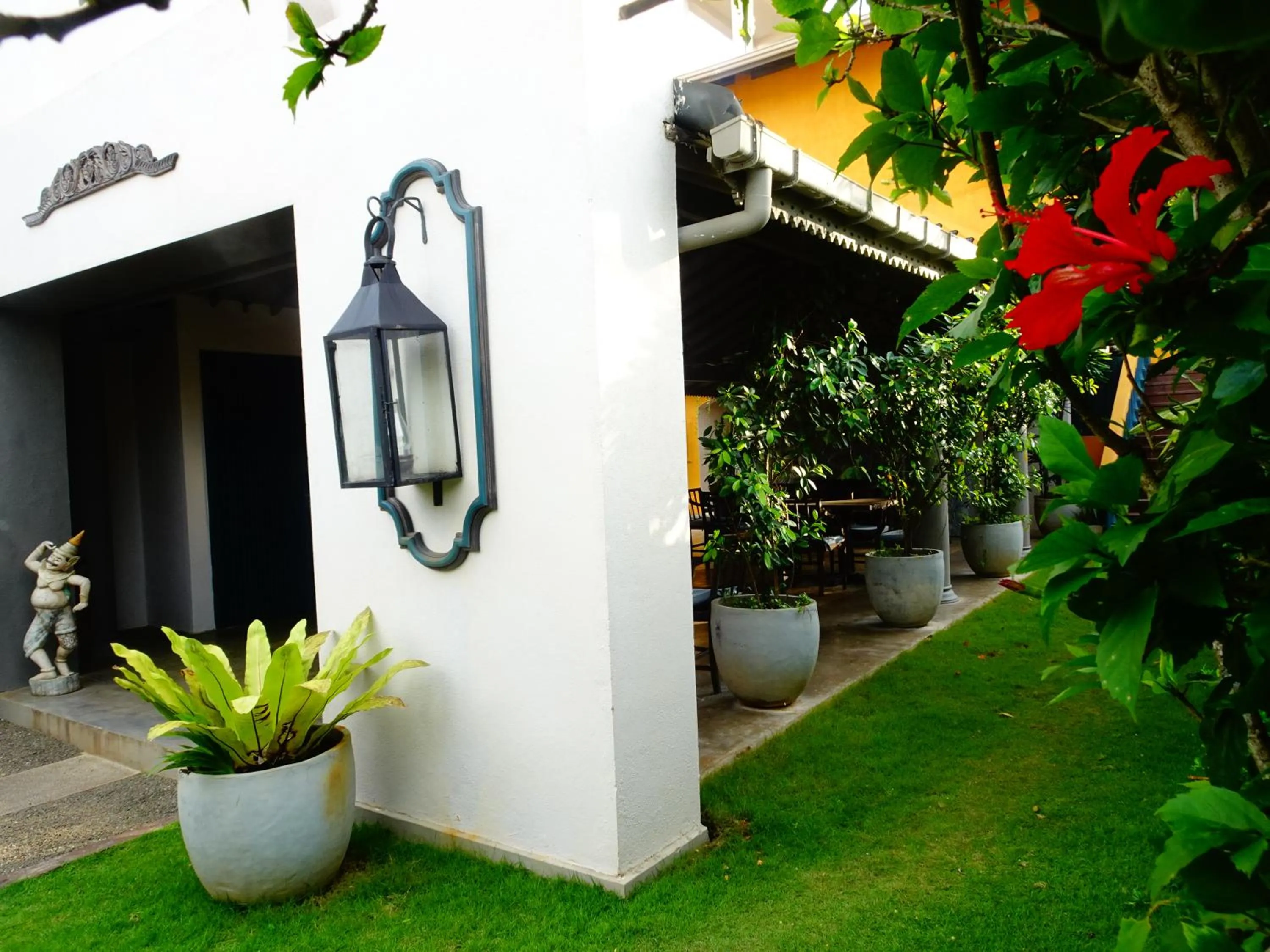 Property building in Suite Lanka