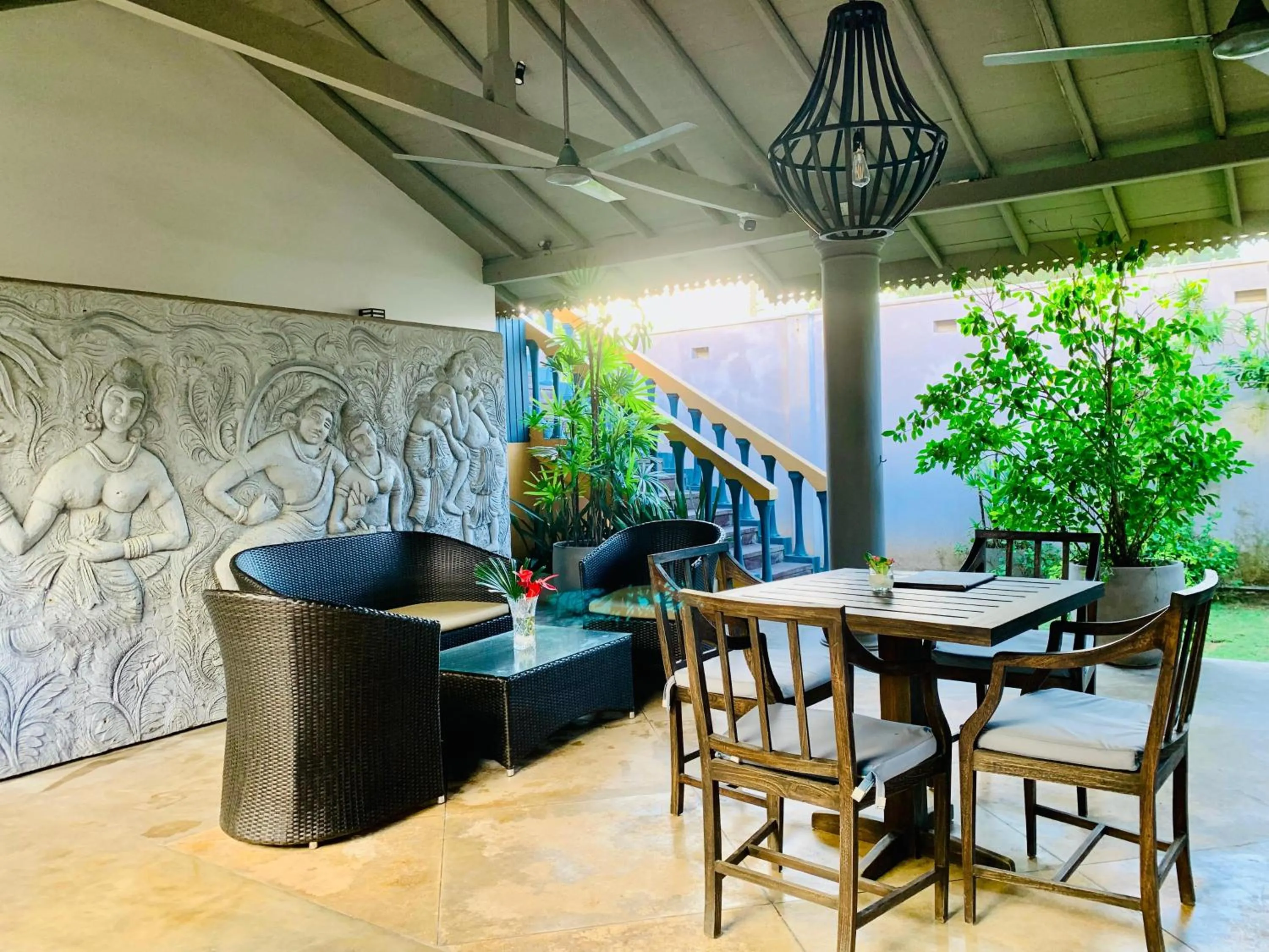 Lounge or bar in Suite Lanka