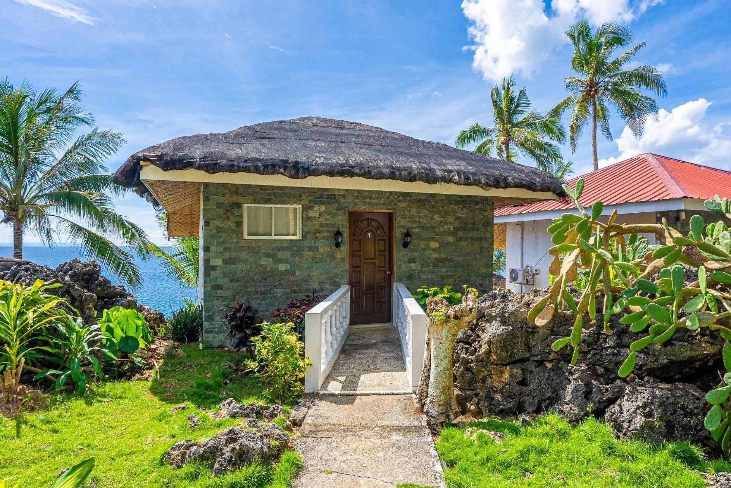 Ocean View Deluxe Bungalow in Blue Star Dive and Resort