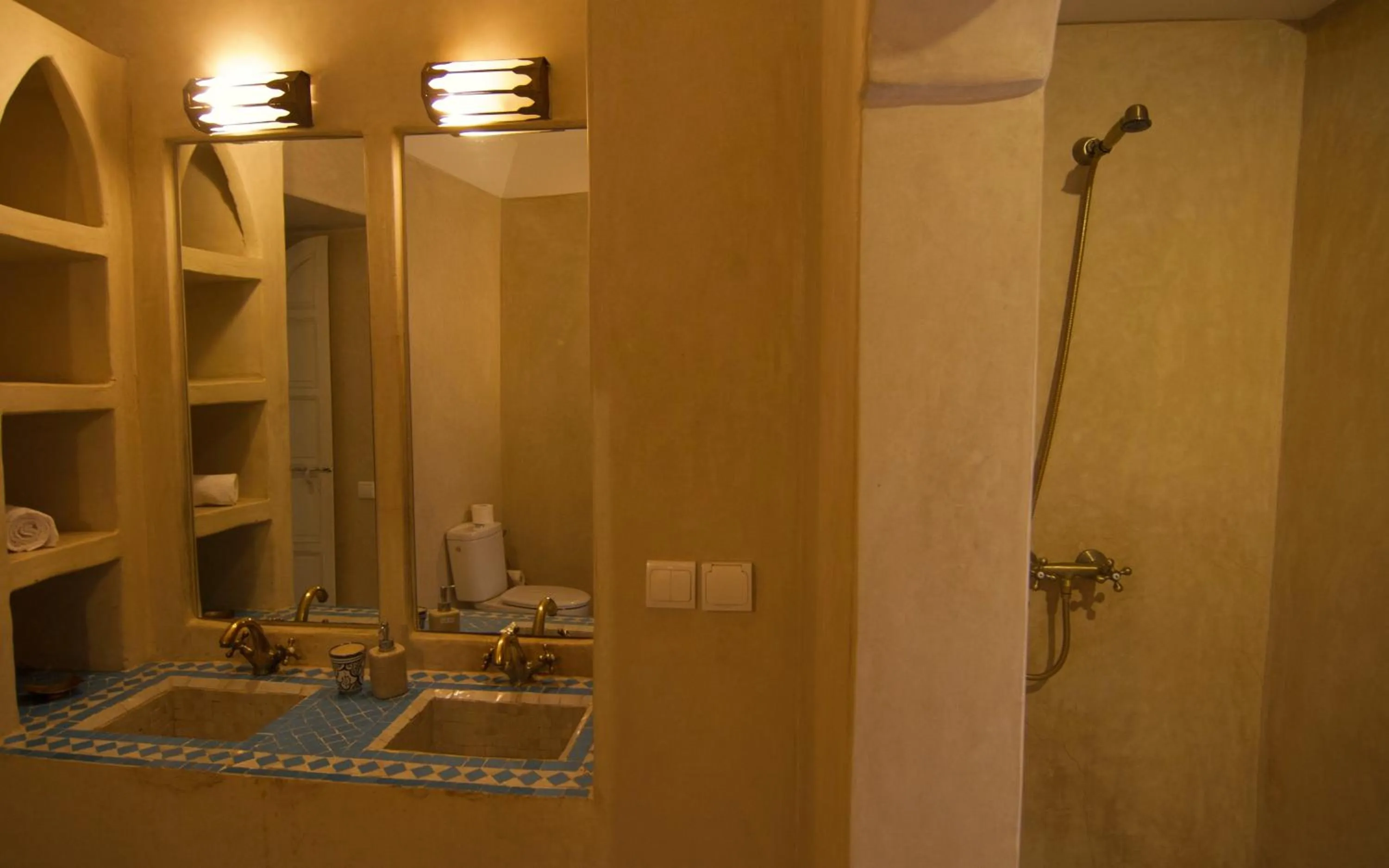 Bathroom in Dar Crystal