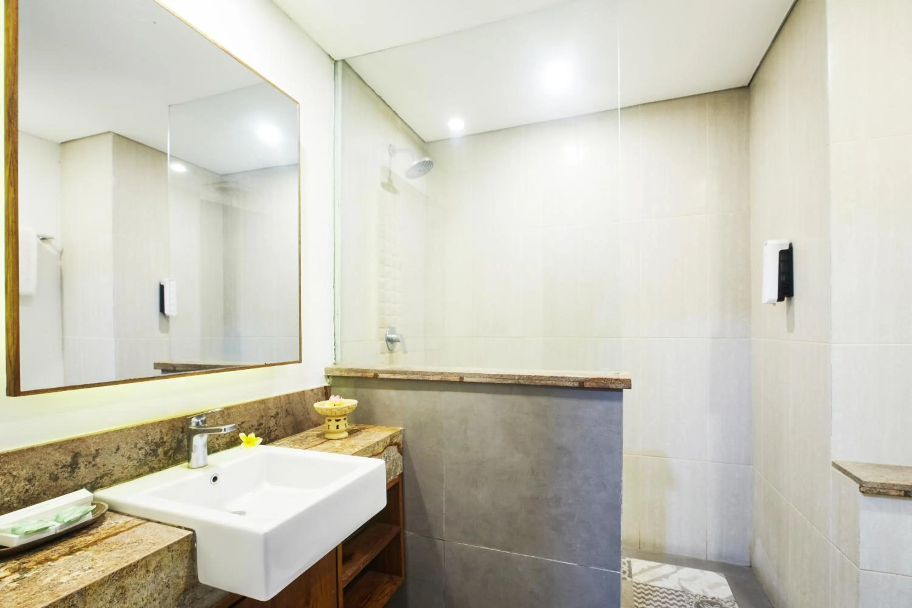 Bathroom in Grand Santhi Hotel