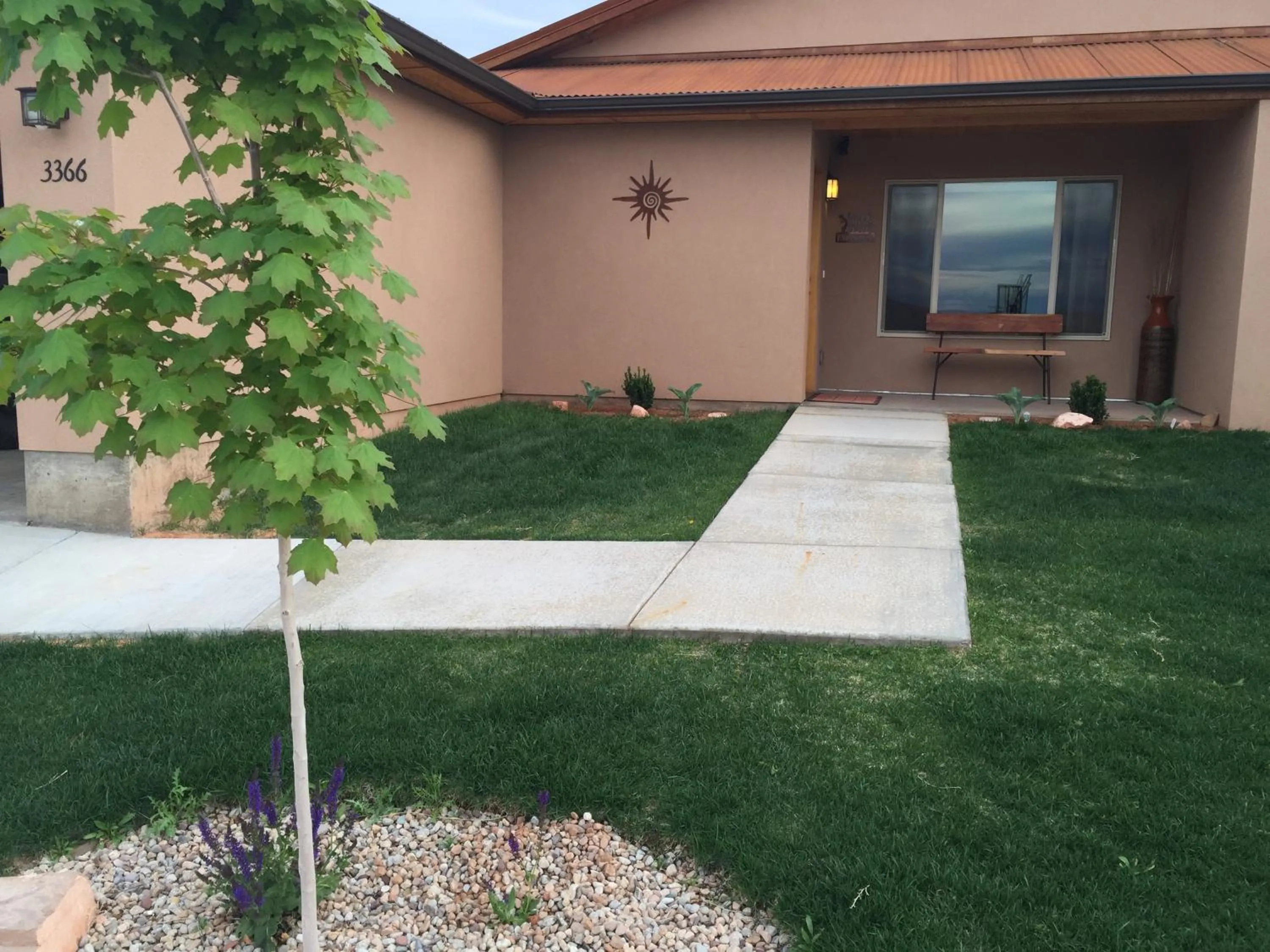 Facade/entrance in Oleander Place