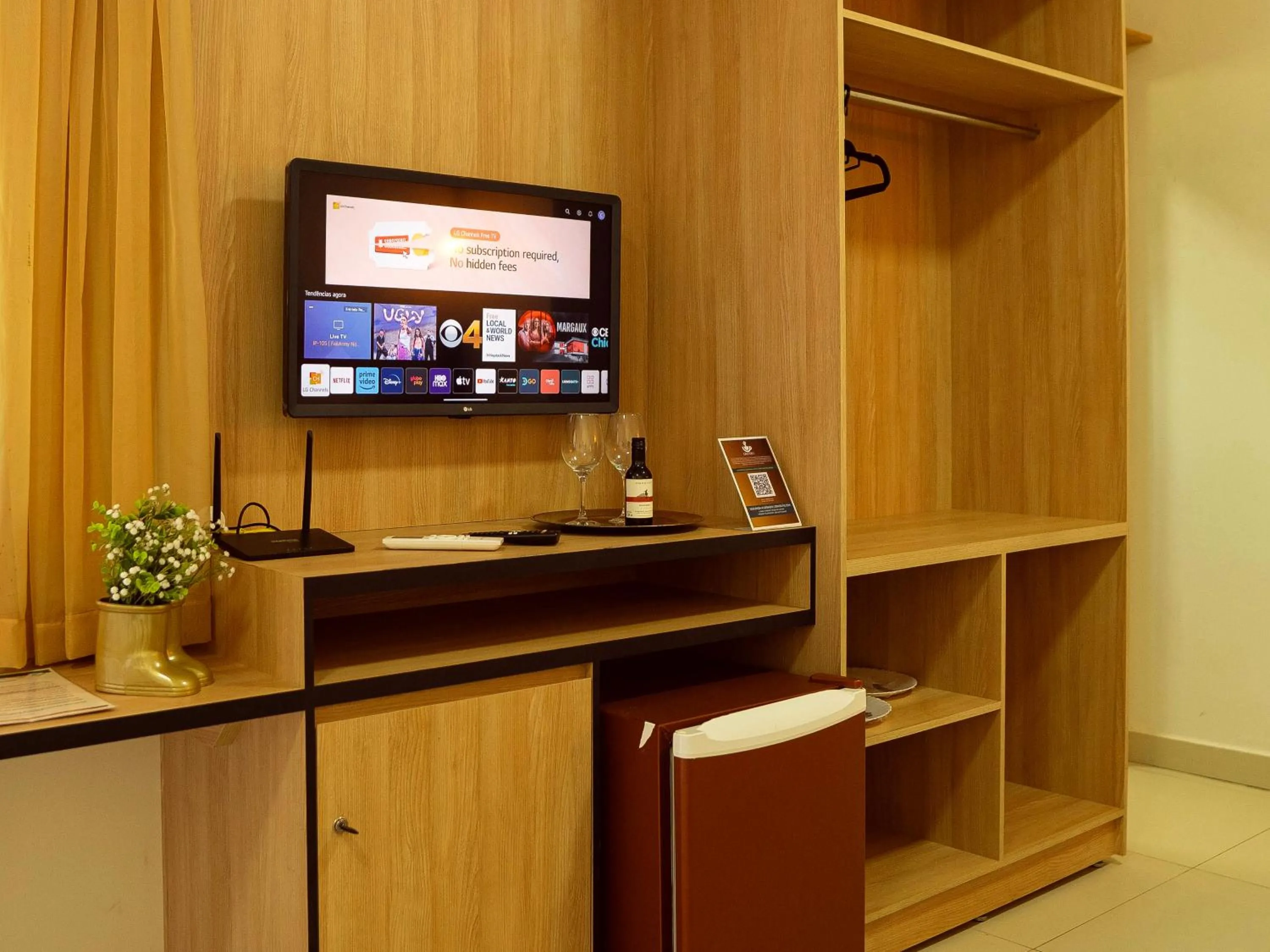 TV and multimedia in Muda Hotel