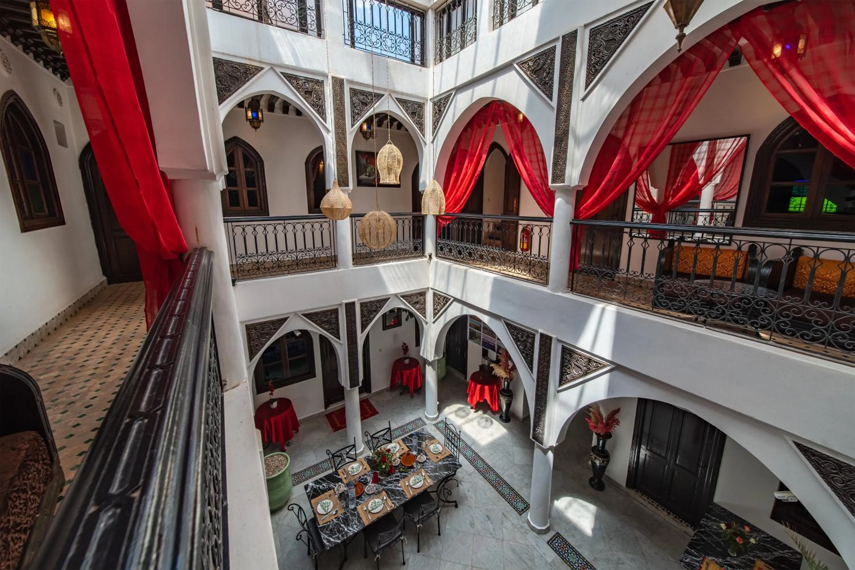 Property building in Riad Balkisse