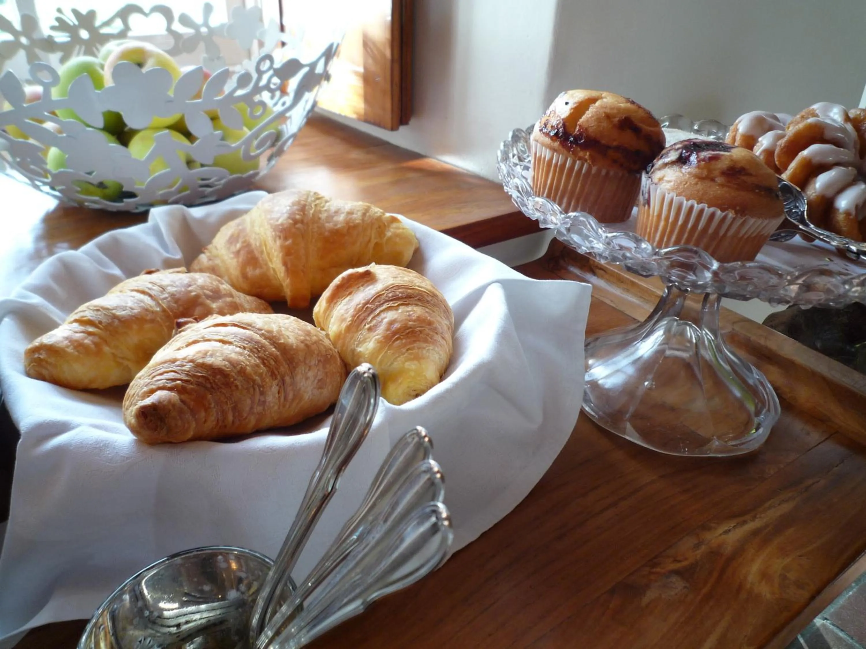 Restaurant/places to eat in Rothman Manor