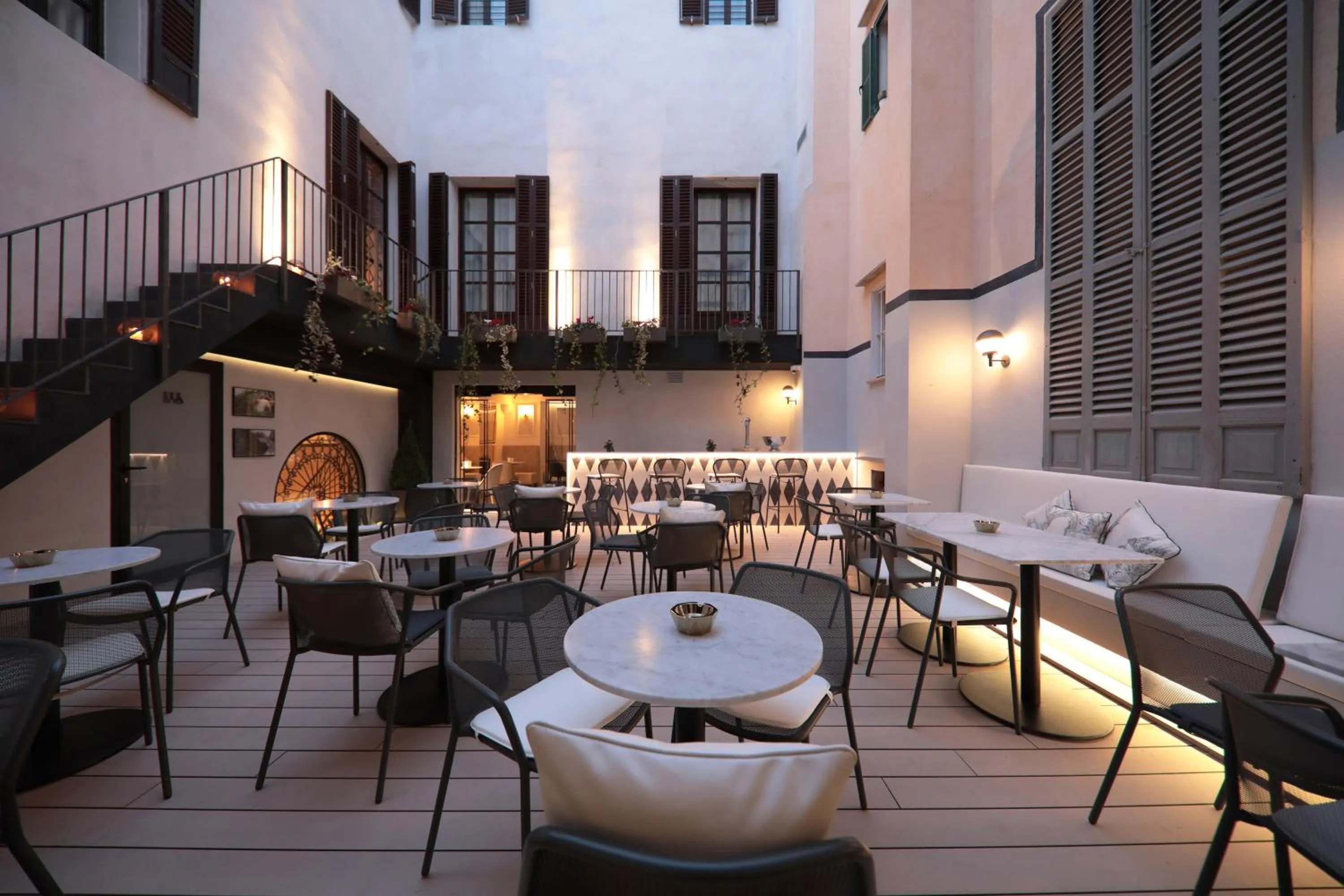 Restaurant/places to eat in Summum Boutique Hotel, member of Meliá Collection