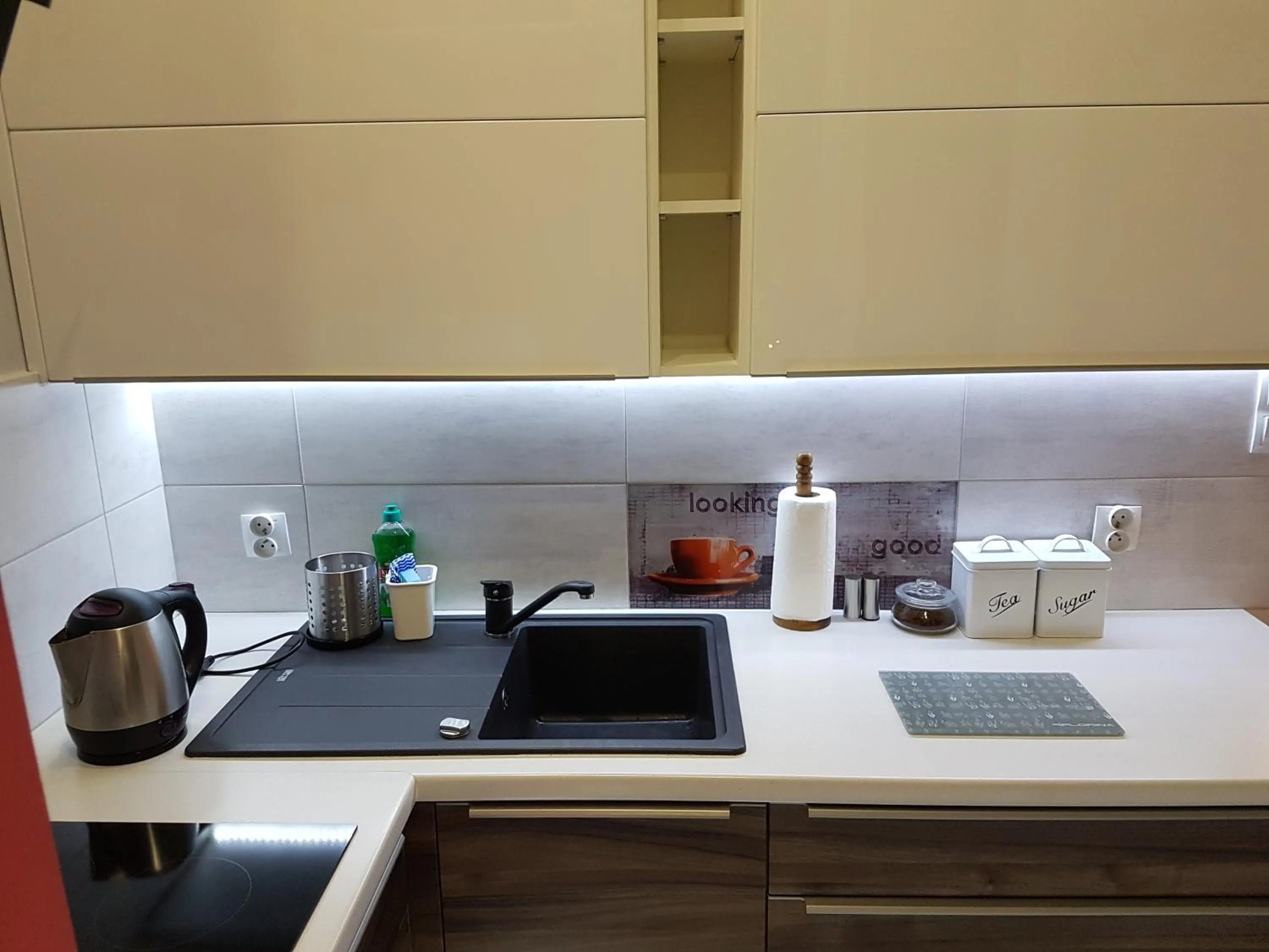 Kitchen or kitchenette, Bed in A.G - Apartamenty Warsaw Center
