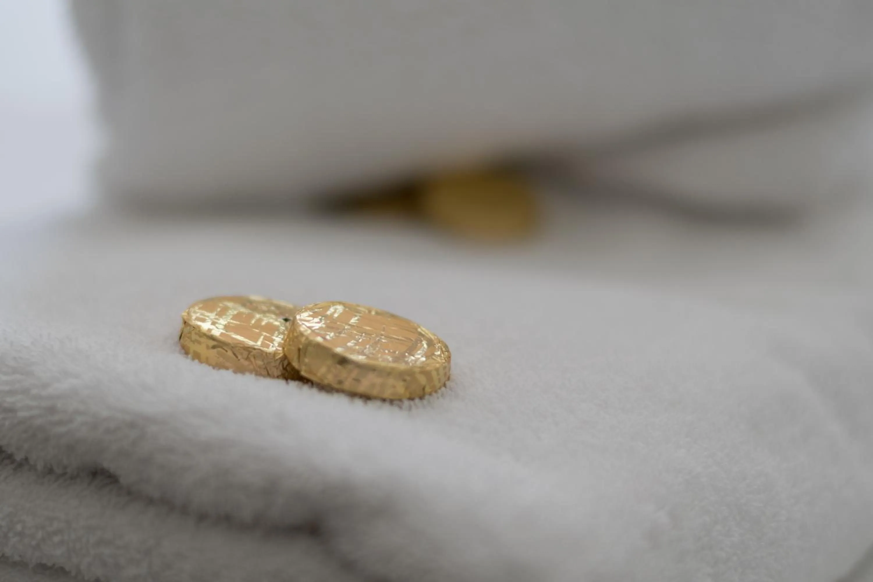 Bed in The Dewdrop Inn