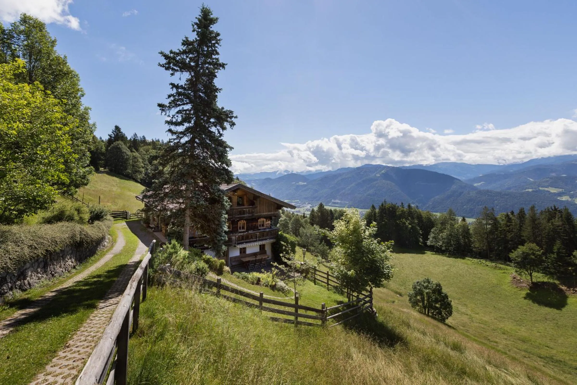 Property building in Das Pumphaus