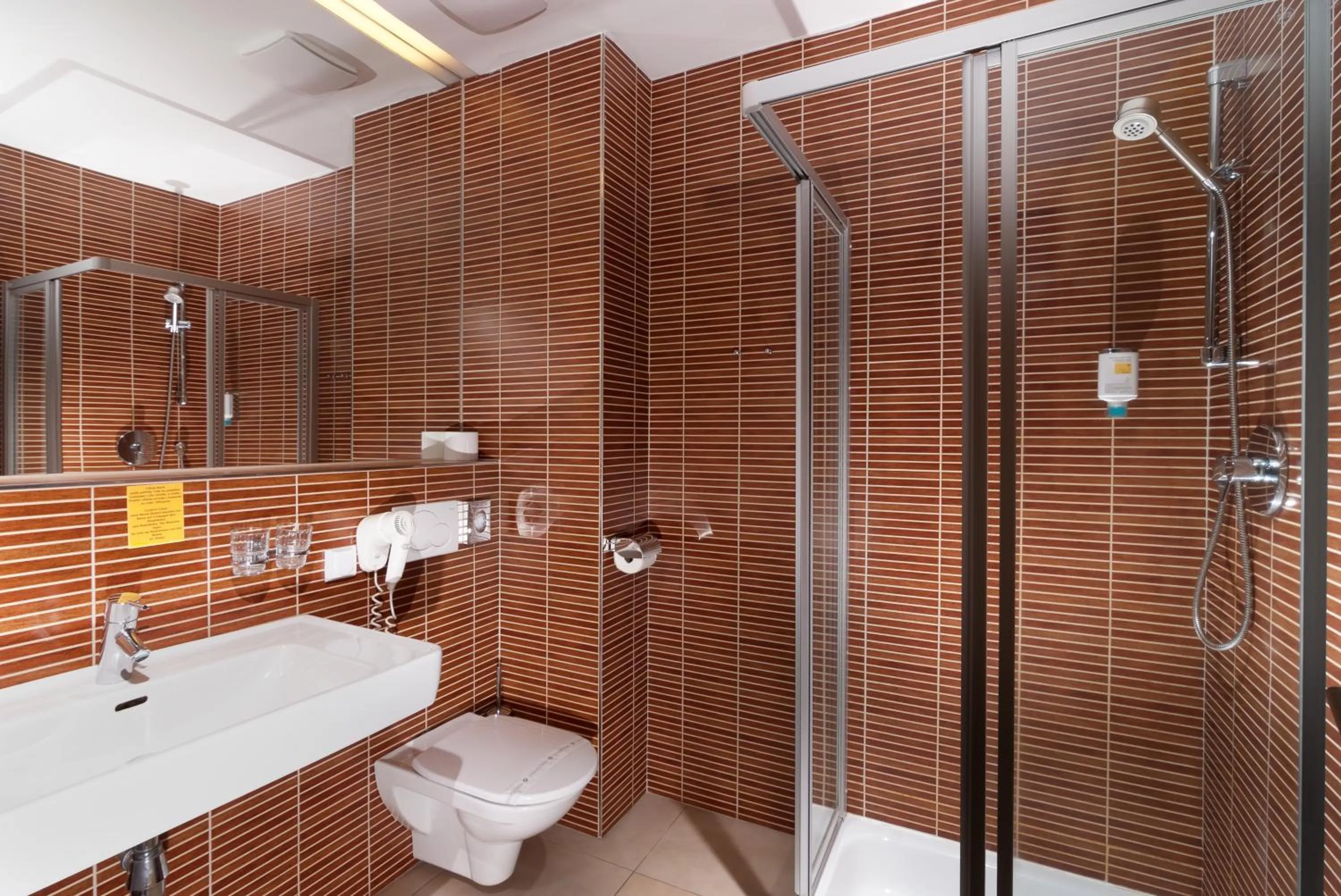 Bathroom in Hotel Adam