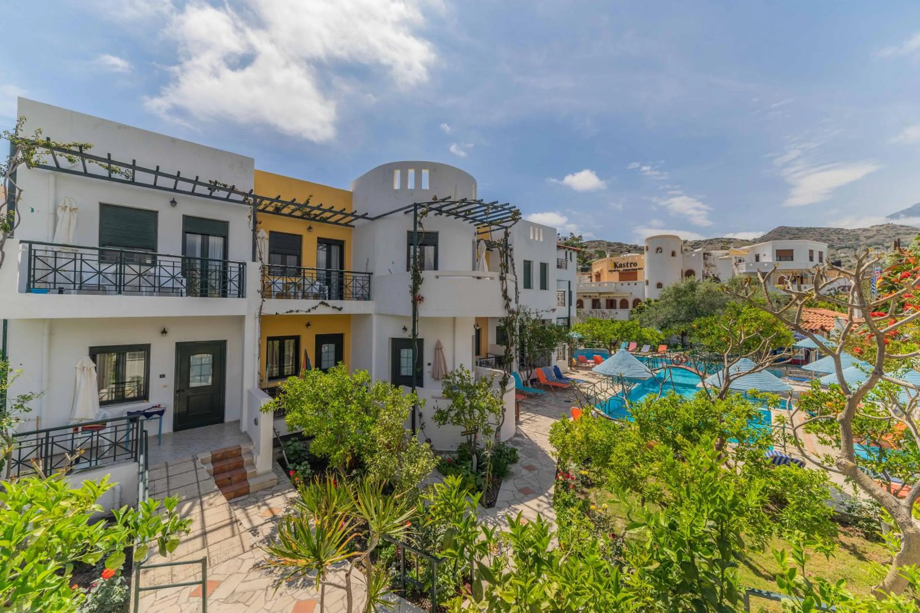 Kastro Studios Apartments