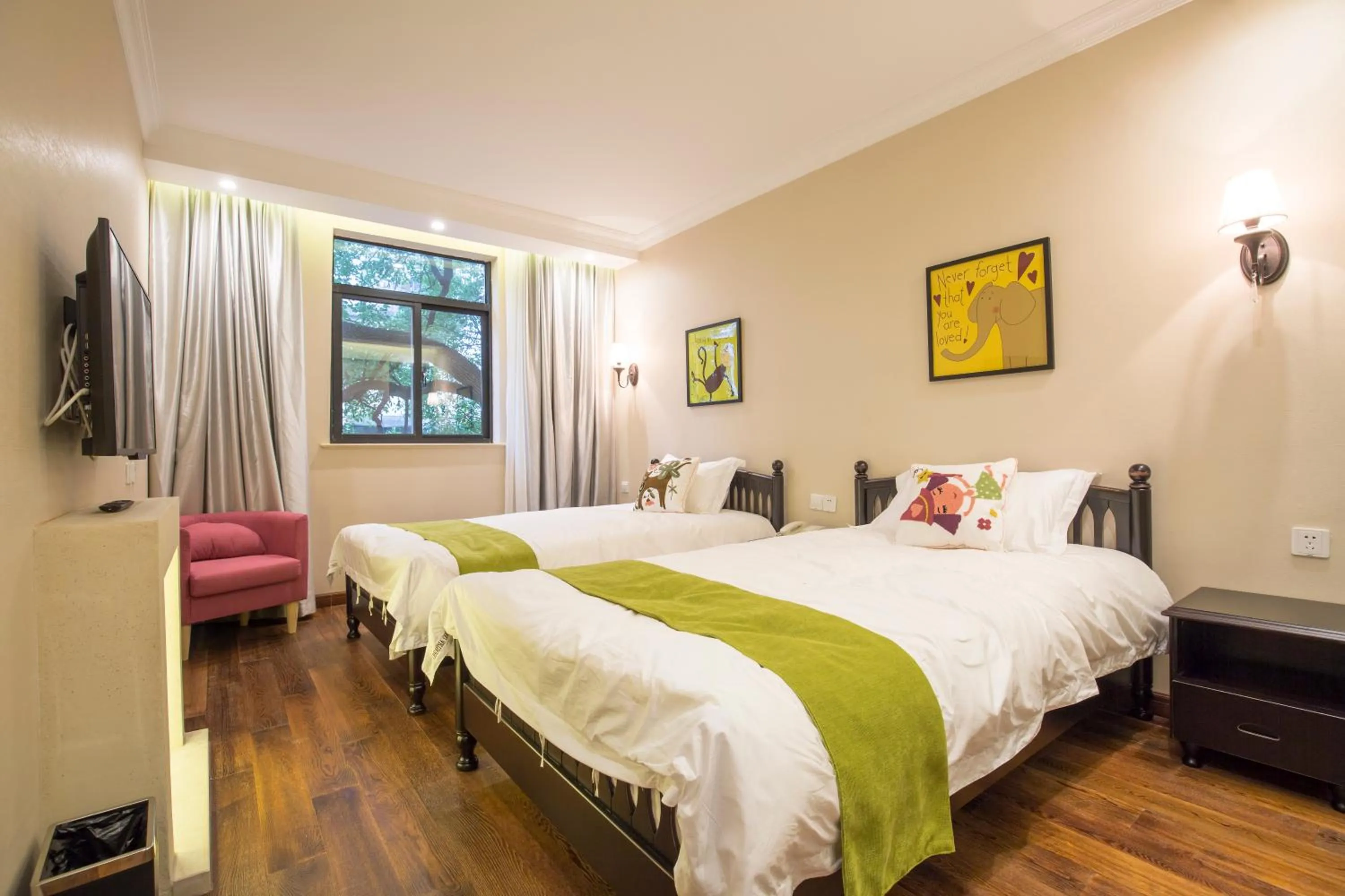 Bed in Soho Garden Hotel (Shanghai Huaihai Rd. Flagship)