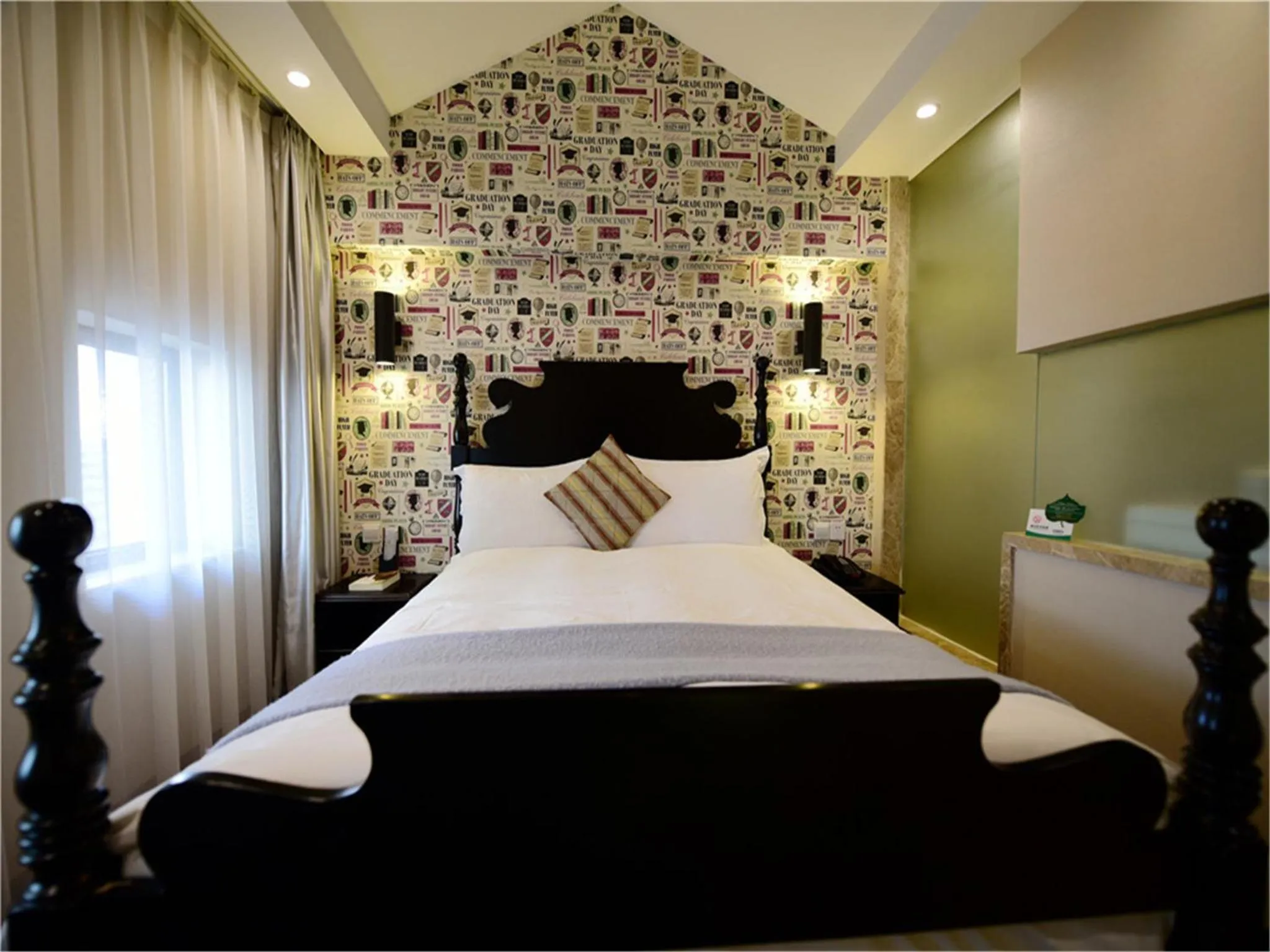 Bed in Soho Garden Hotel (Shanghai Huaihai Rd. Flagship)