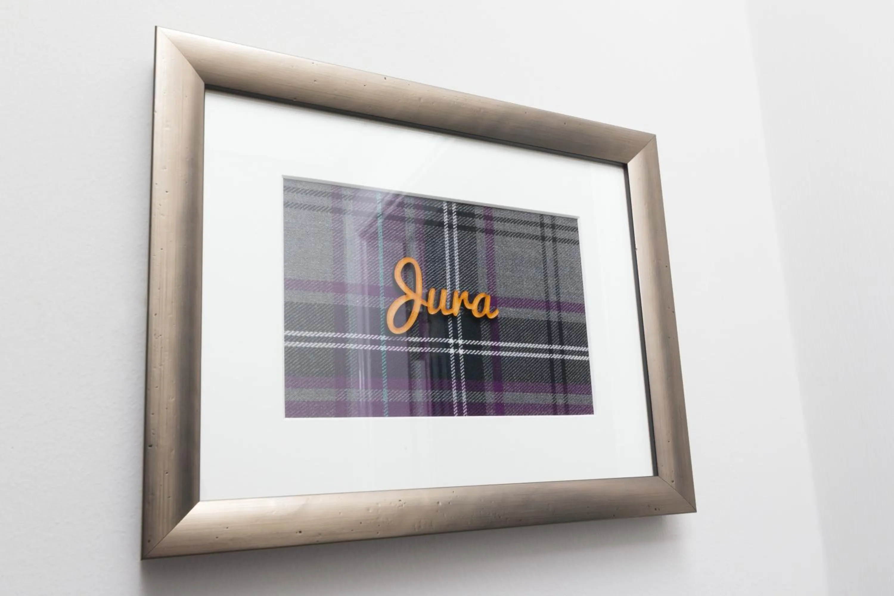 Logo/Certificate/Sign in Garleton Lodge