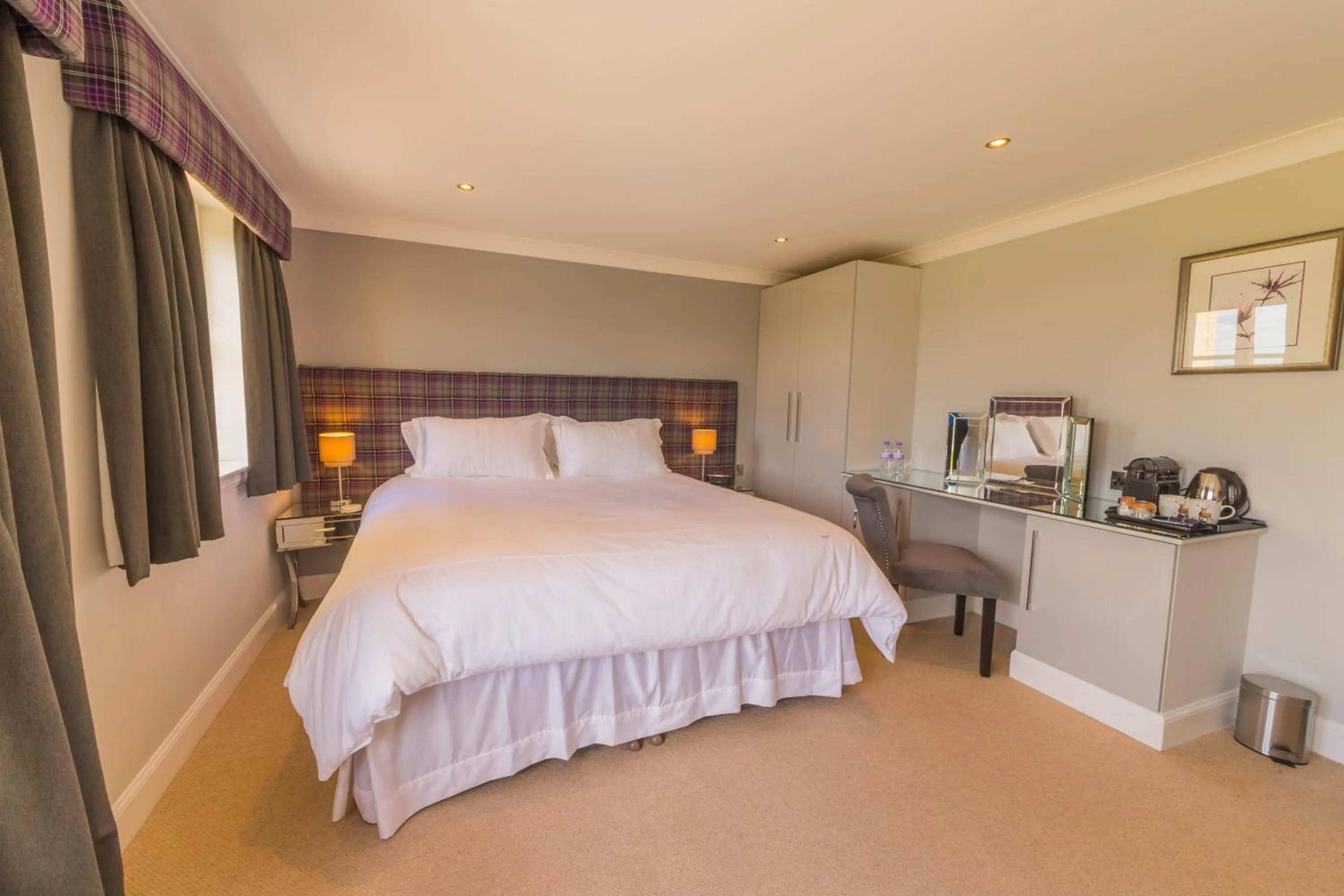 Bedroom, Bed in Garleton Lodge