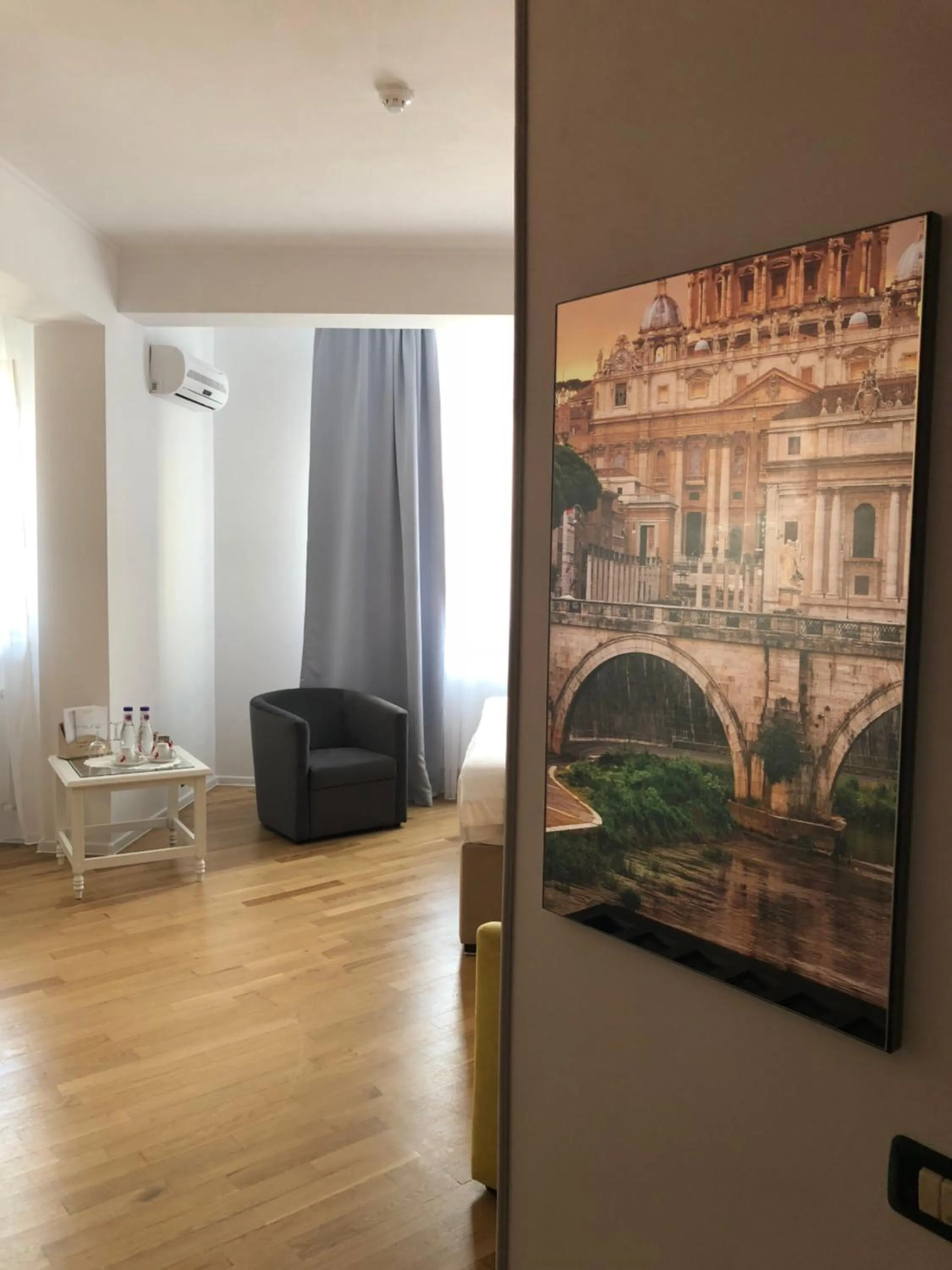 Decorative detail in Ambra Boutique Hotel & Bistro