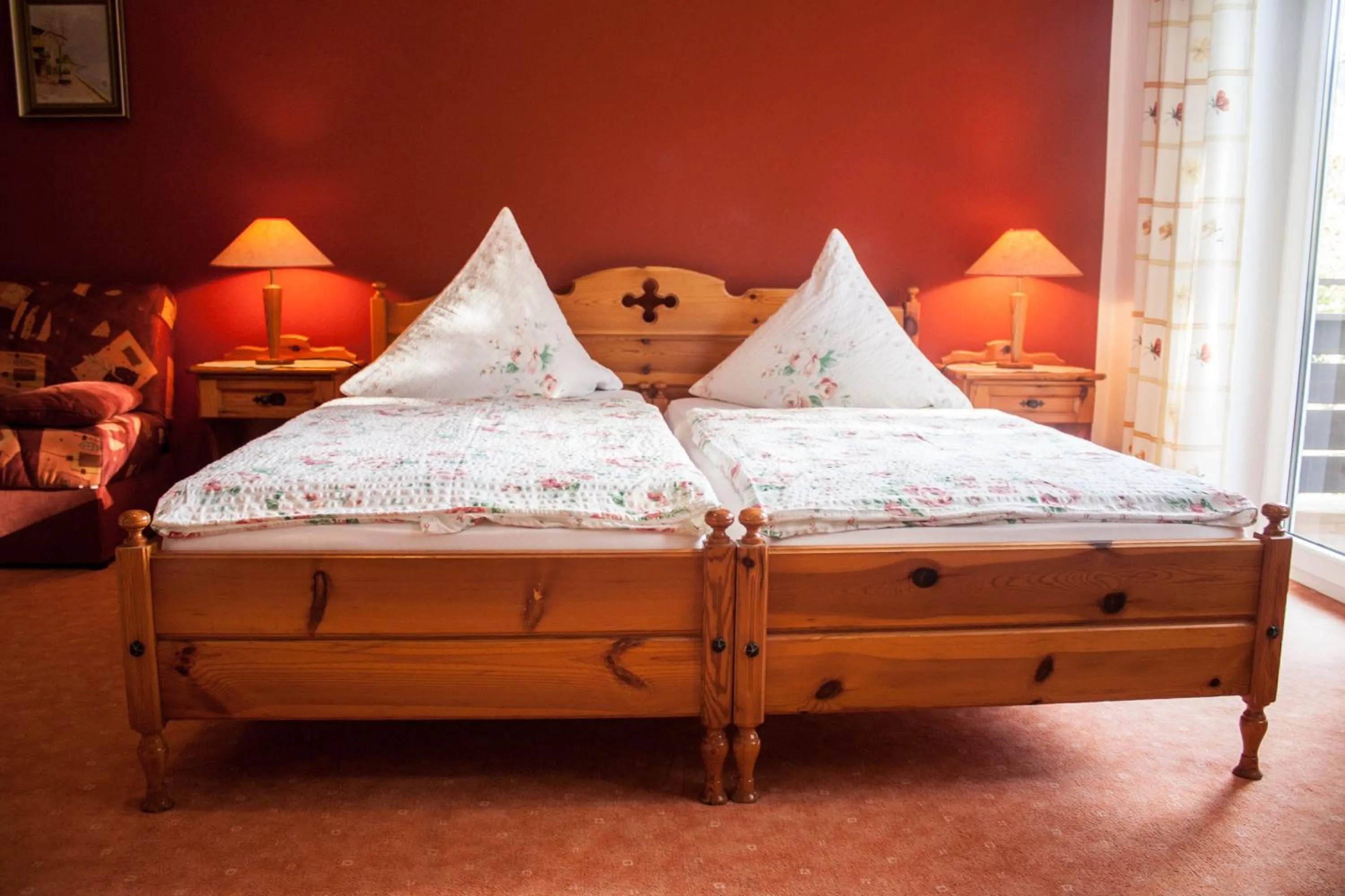 Photo of the whole room, Bed in Landgasthof zur Quelle