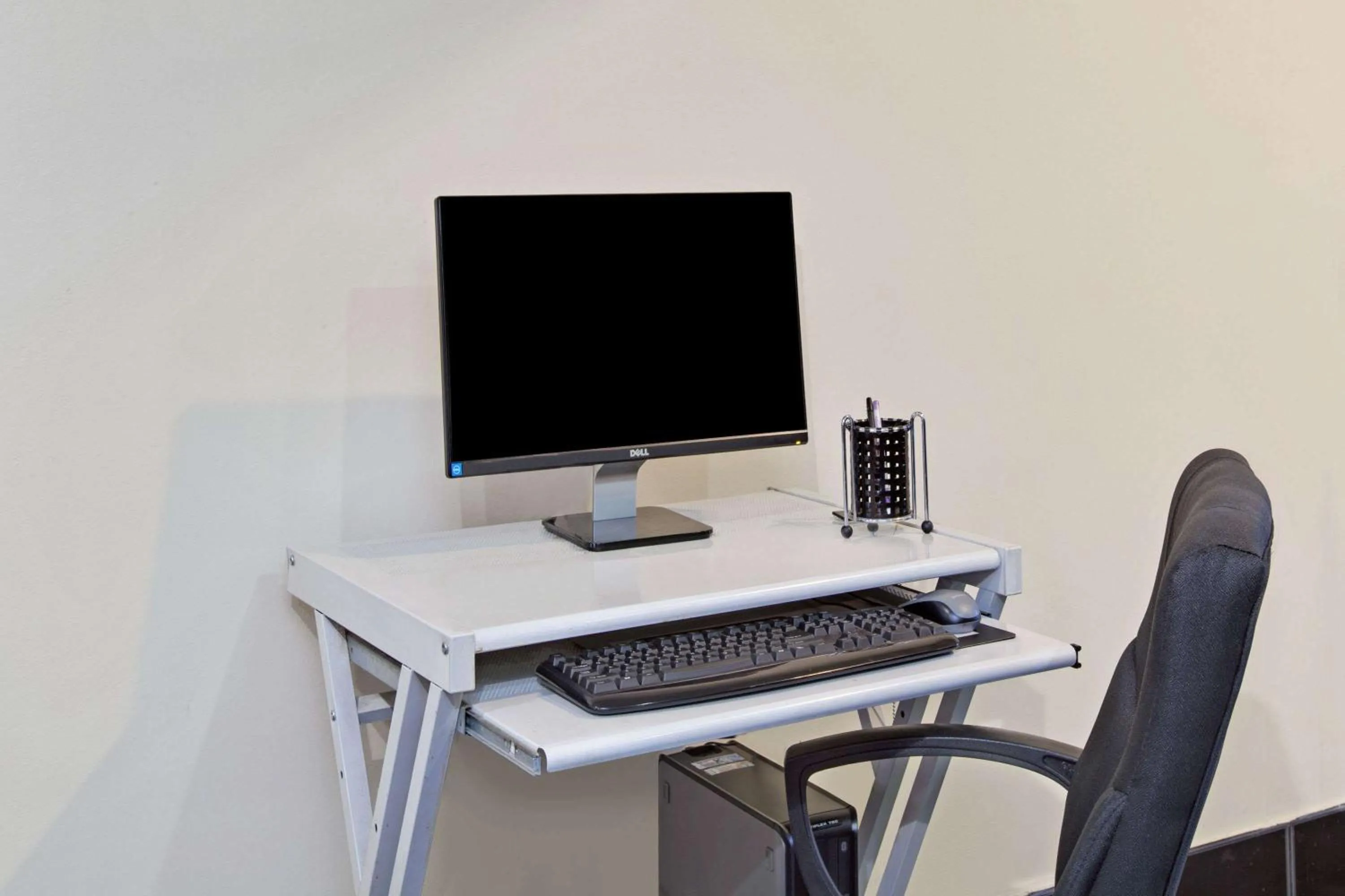 On site in Knights Inn Pine Brook