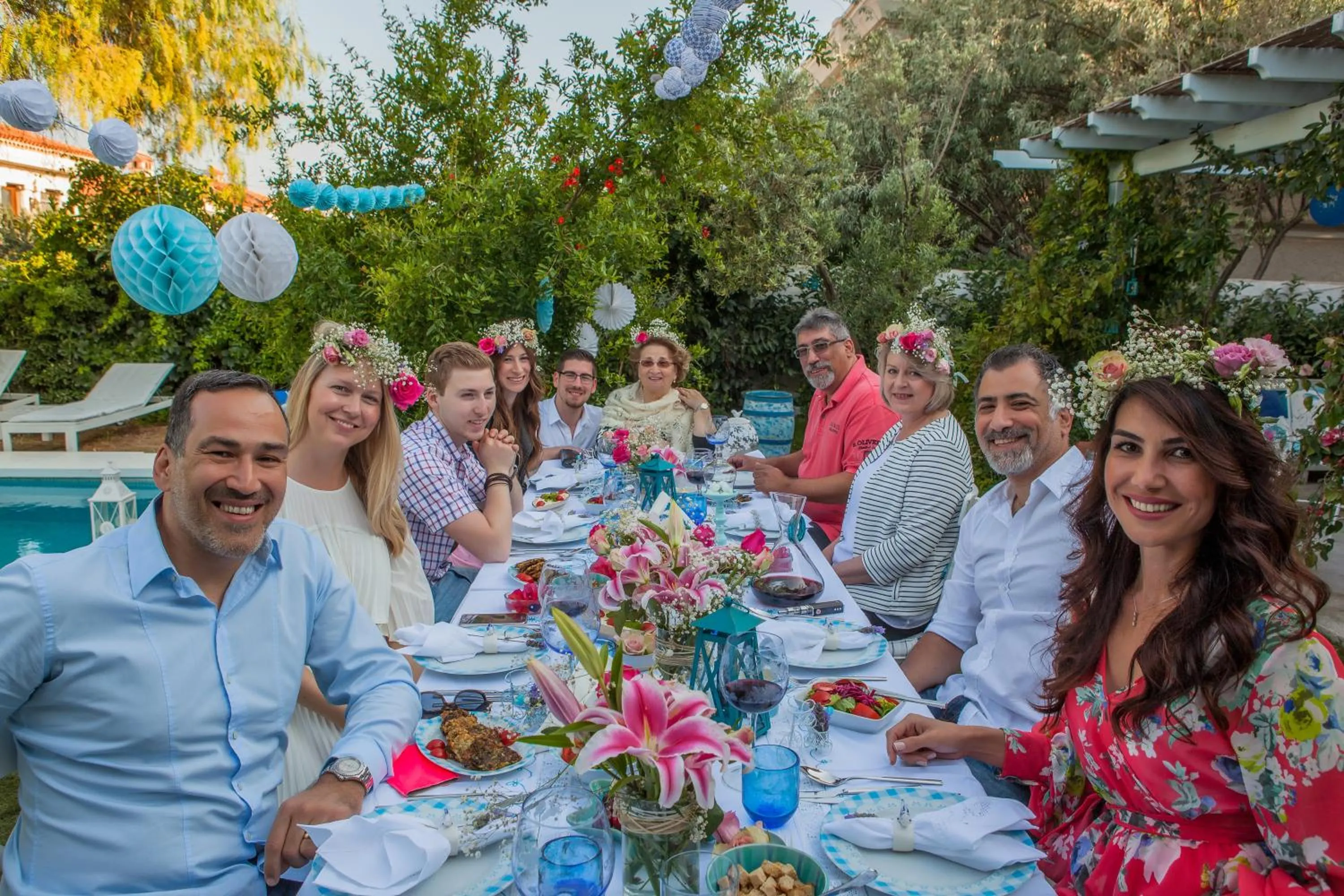 People in Alura Hotel