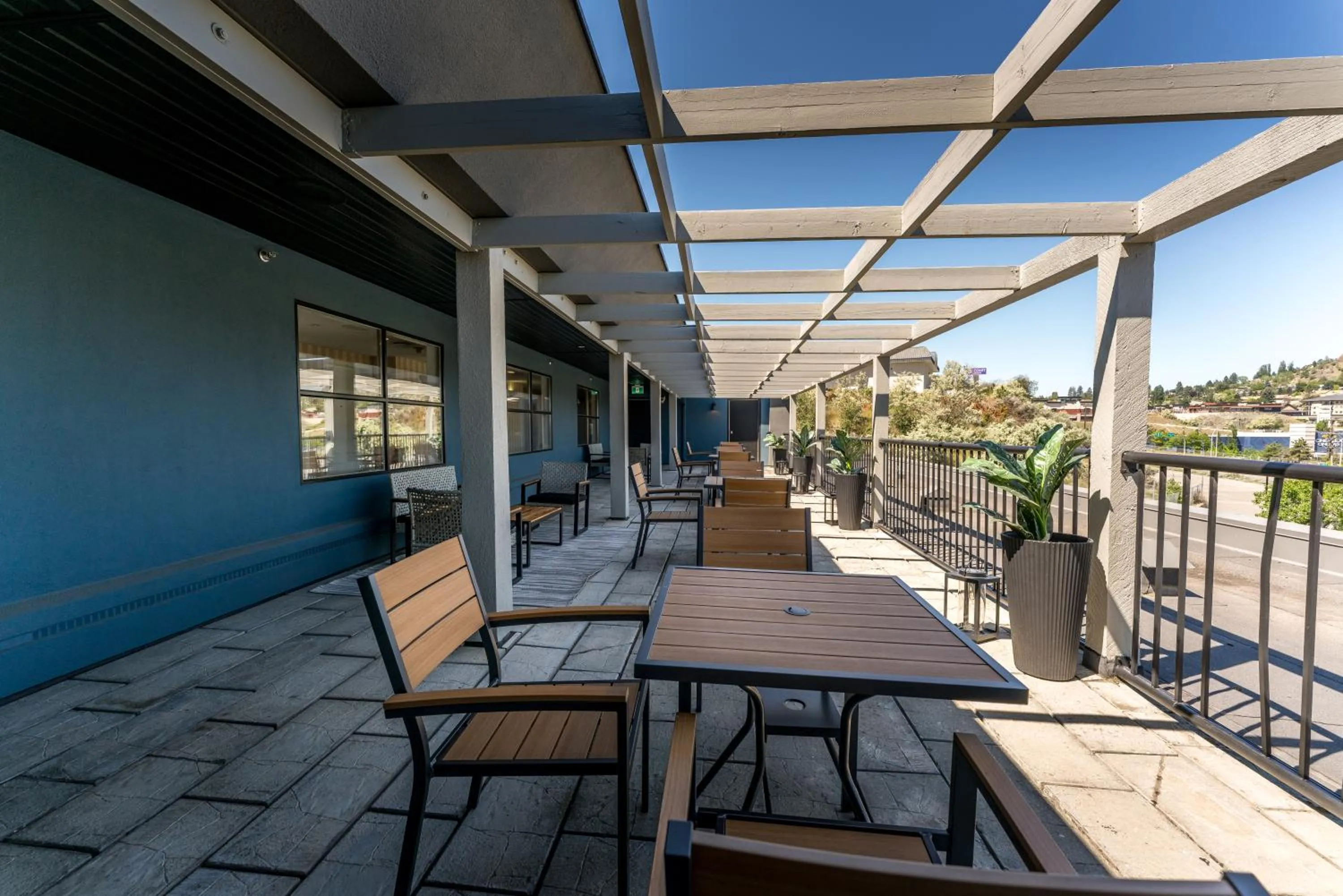 Patio in Prestige Aberdeen Lodge Kamloops