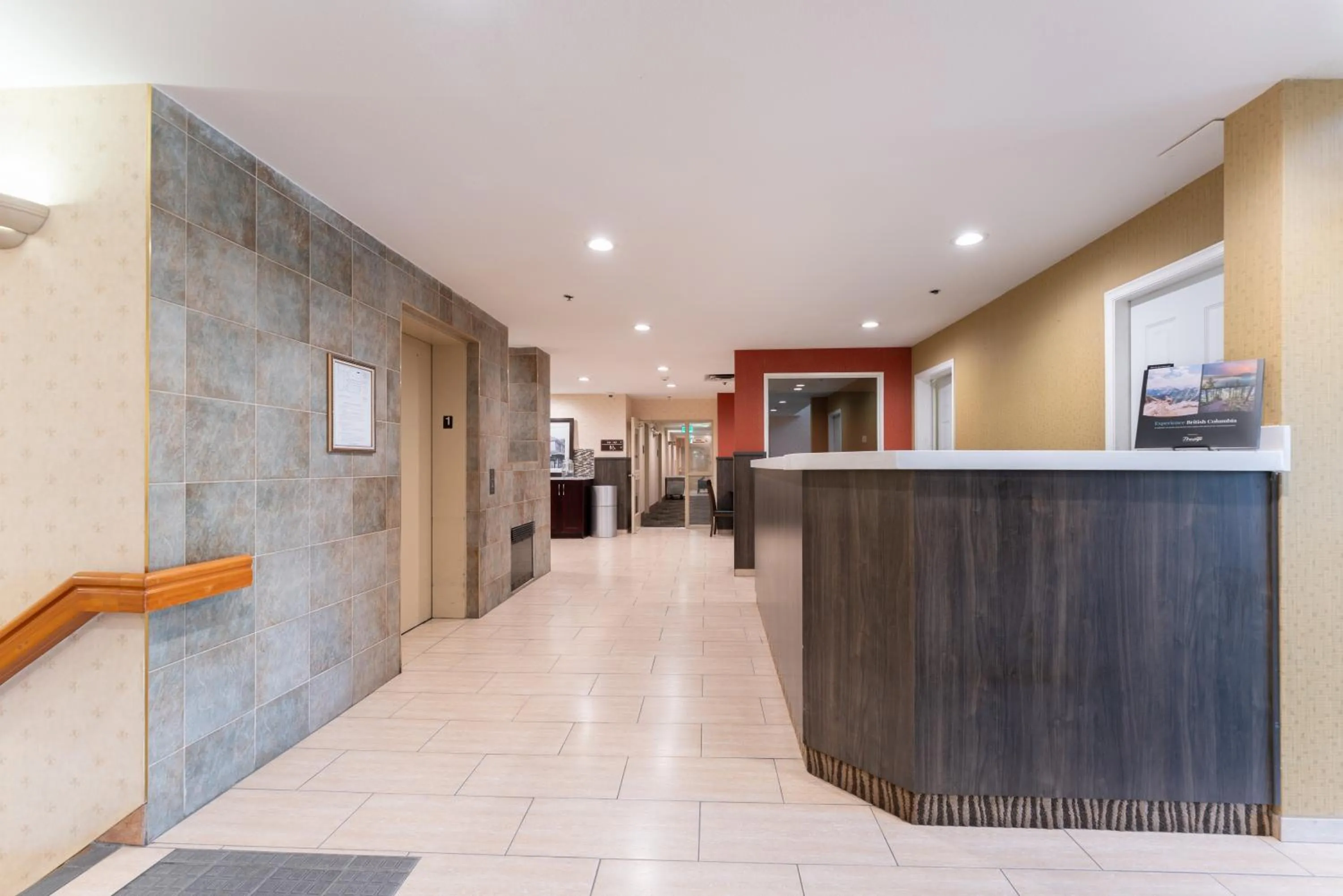 Lobby or reception in Prestige Aberdeen Lodge Kamloops