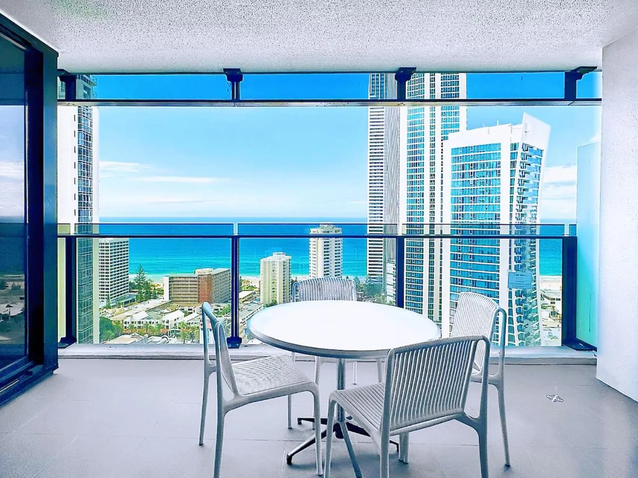 Balcony/Terrace in Circle On Cavill Surfers Paradise Apartments-Holiday Paradise