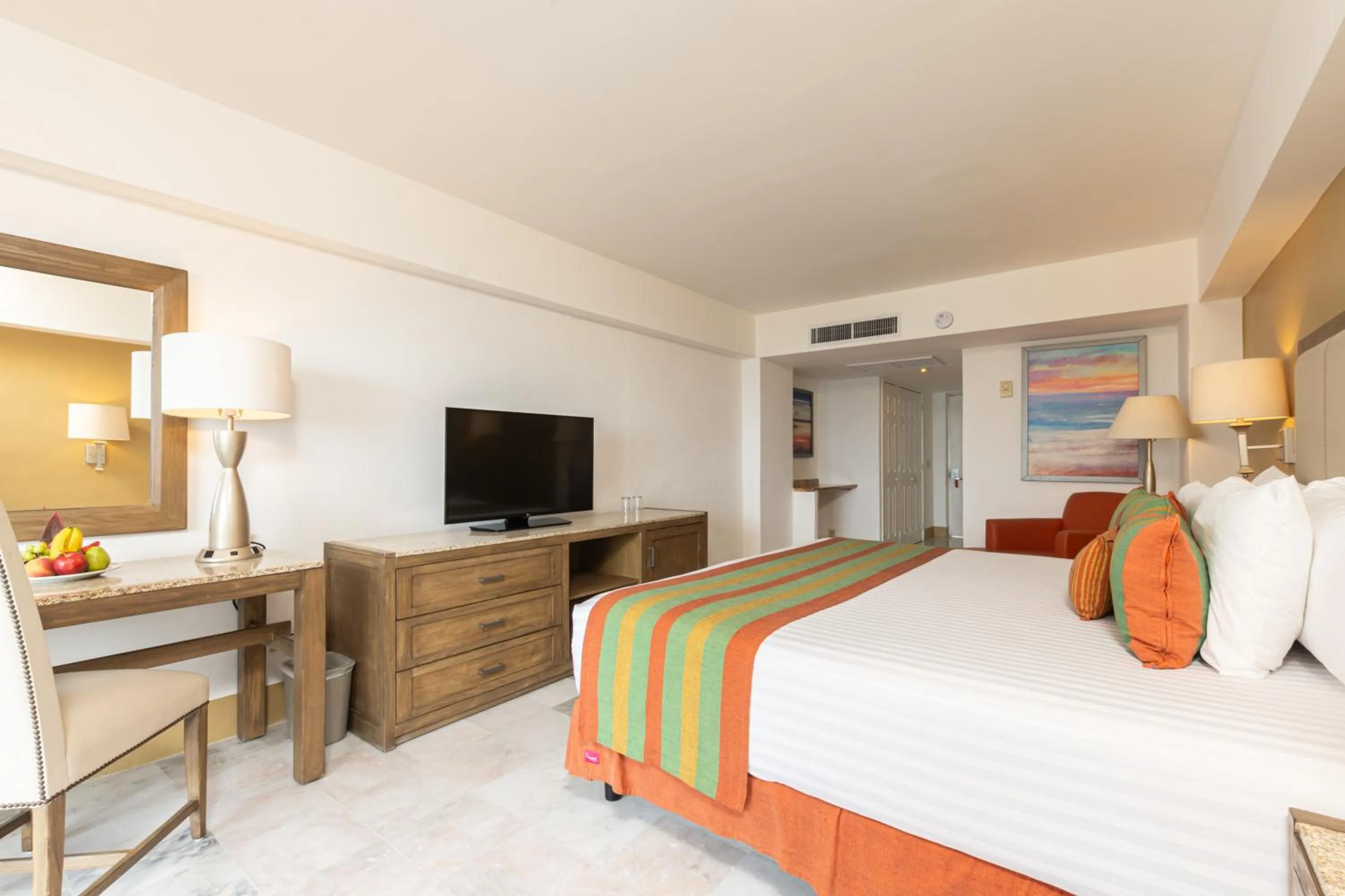 Bed in Tesoro Ixtapa All Inclusive