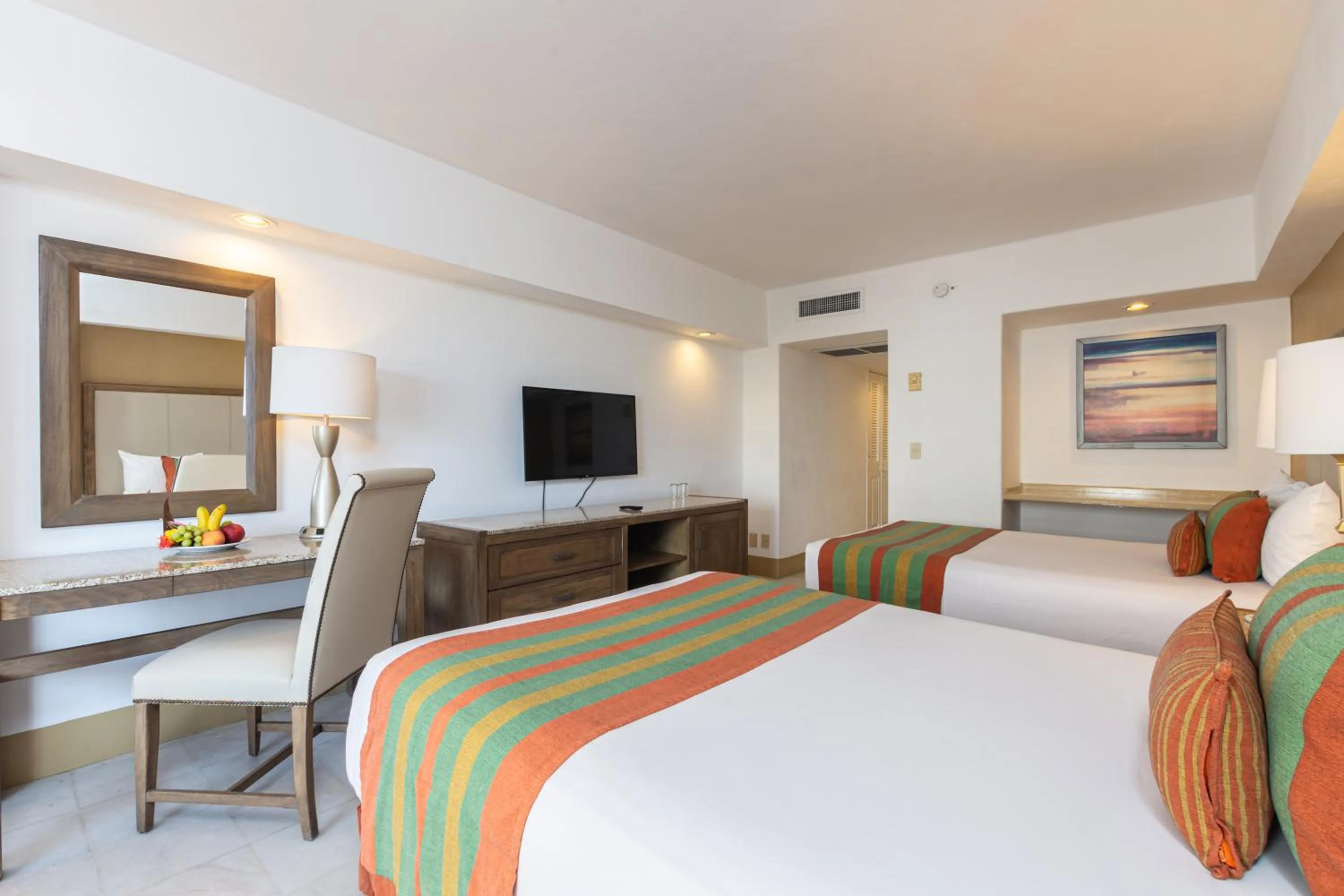 Bed in Tesoro Ixtapa All Inclusive