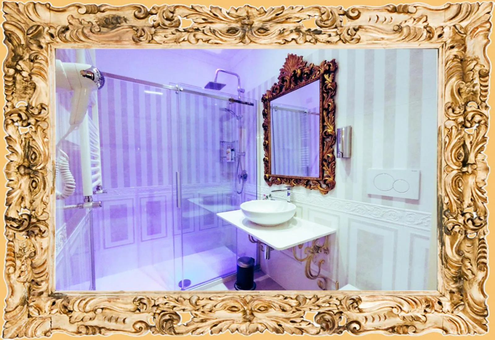 Bathroom in Impero Vaticano Suites Guest House