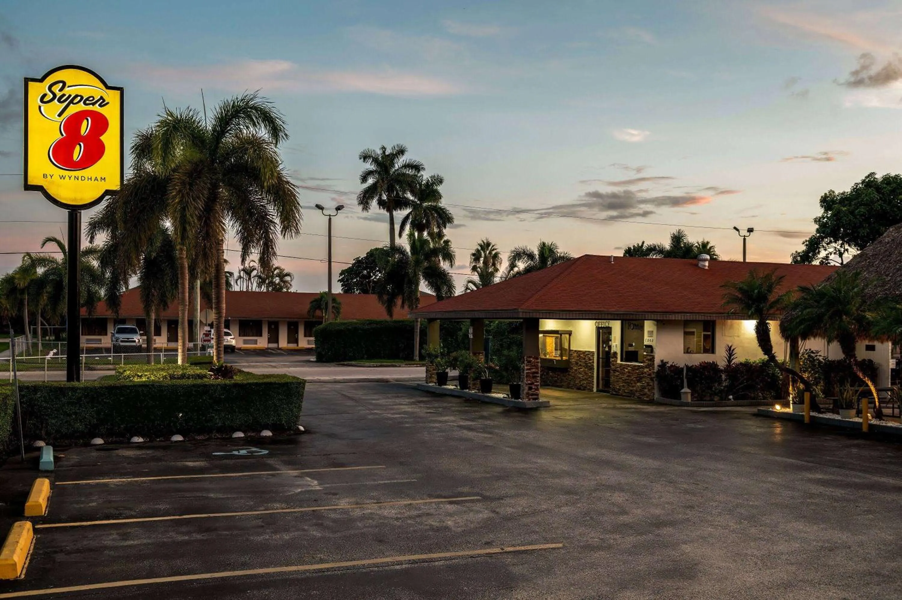 Property building in Super 8 by Wyndham Florida City/Homestead/Everglades