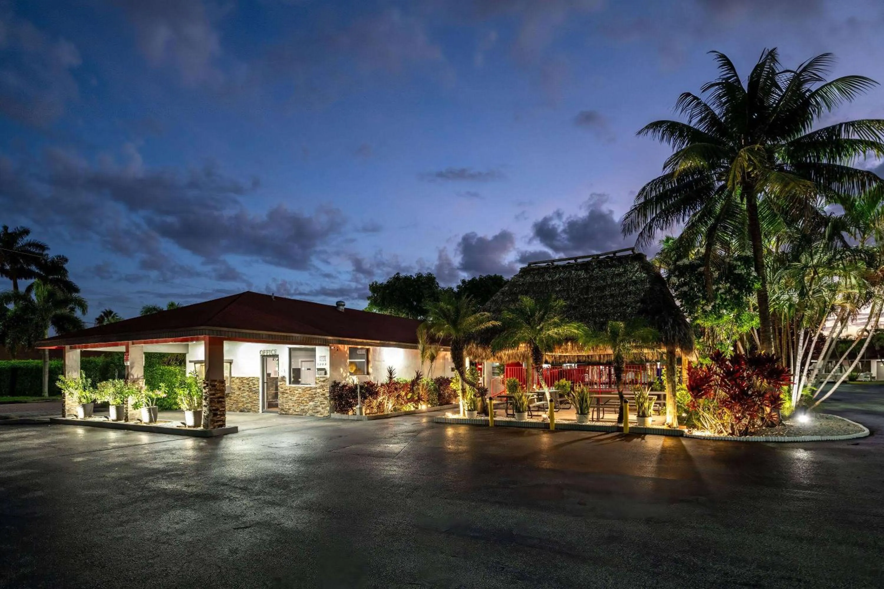 Property building in Super 8 by Wyndham Florida City/Homestead/Everglades