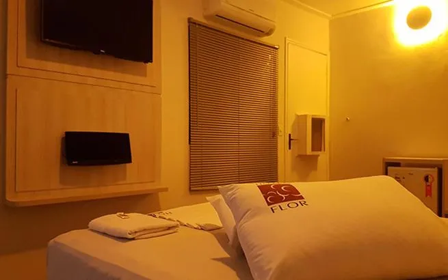 Superior King Room - single occupancy in Hotel Flor