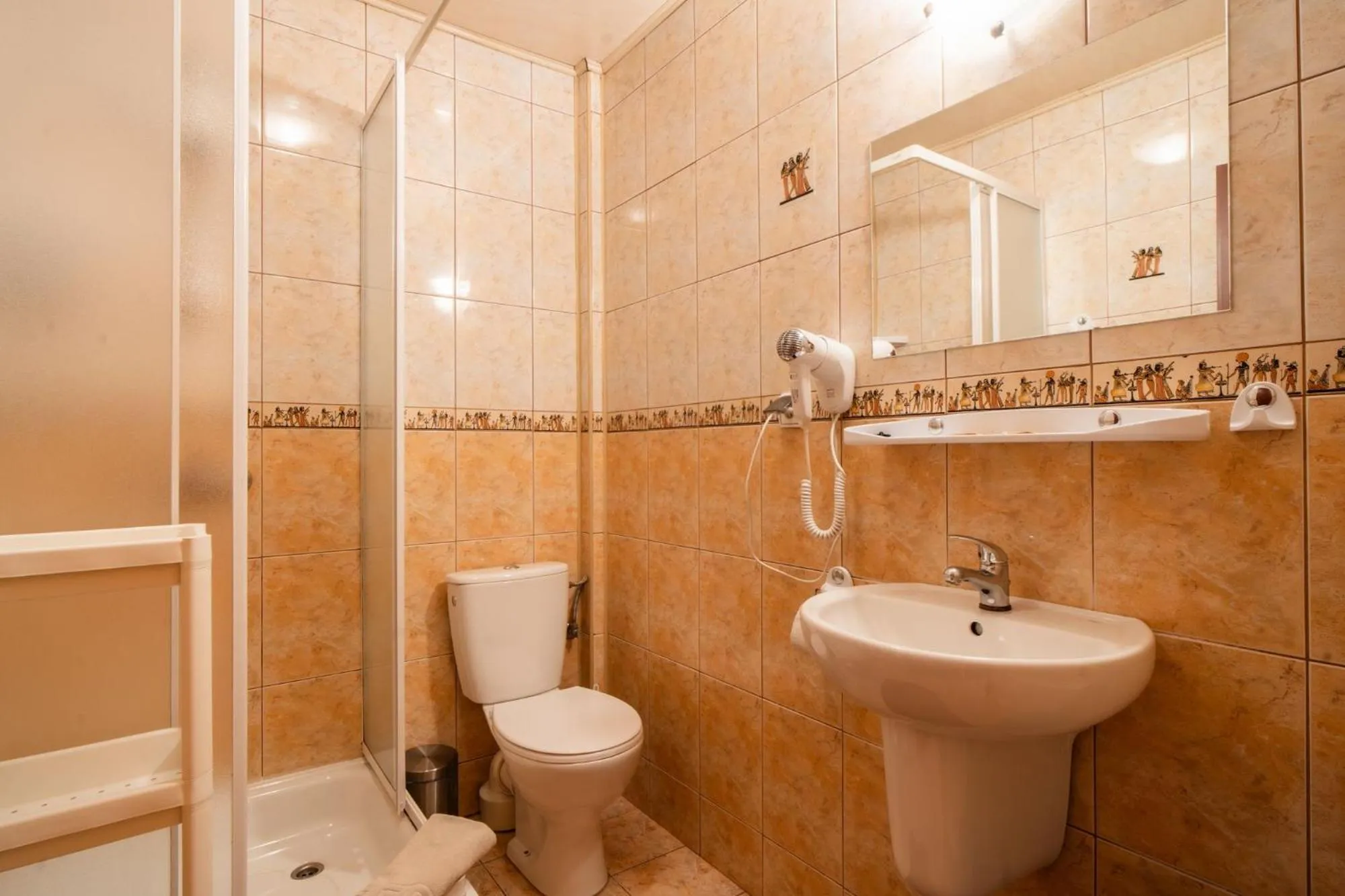 Shower in Dwór Jur-Gast