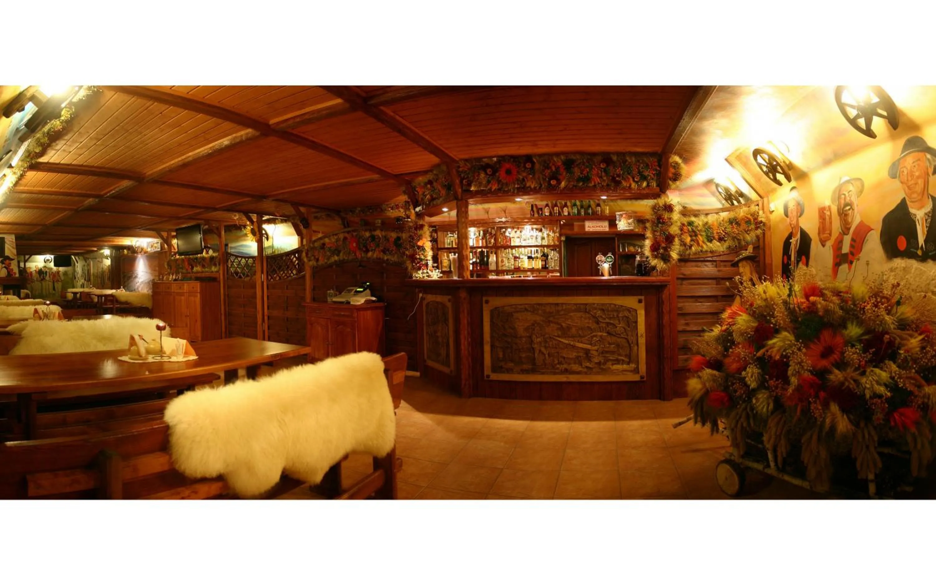 Restaurant/places to eat in Dwór Jur-Gast